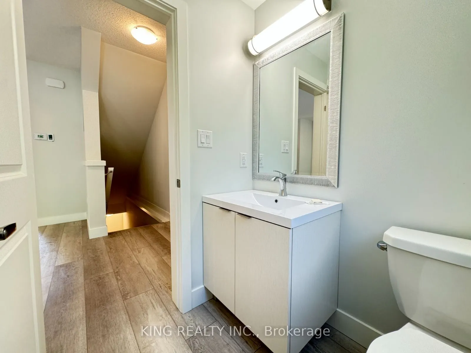 990 DEVERON Crescent #47