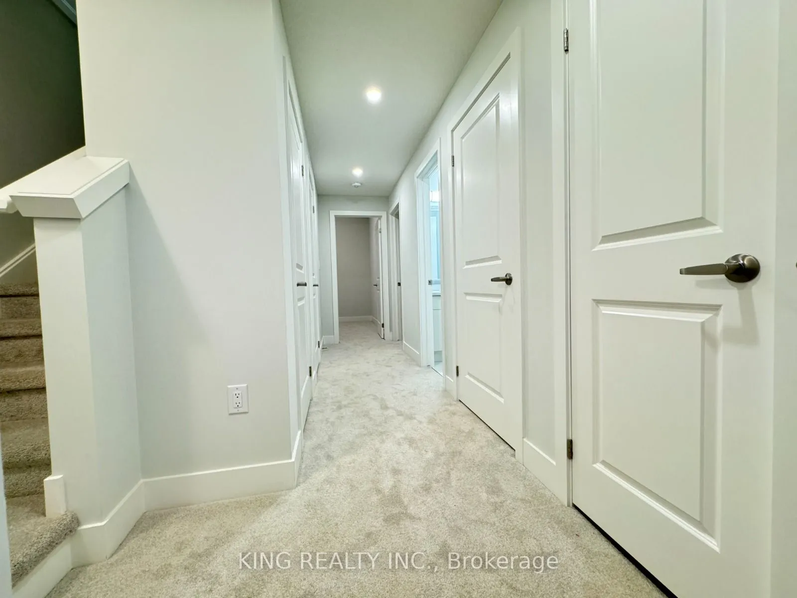 990 DEVERON Crescent #47