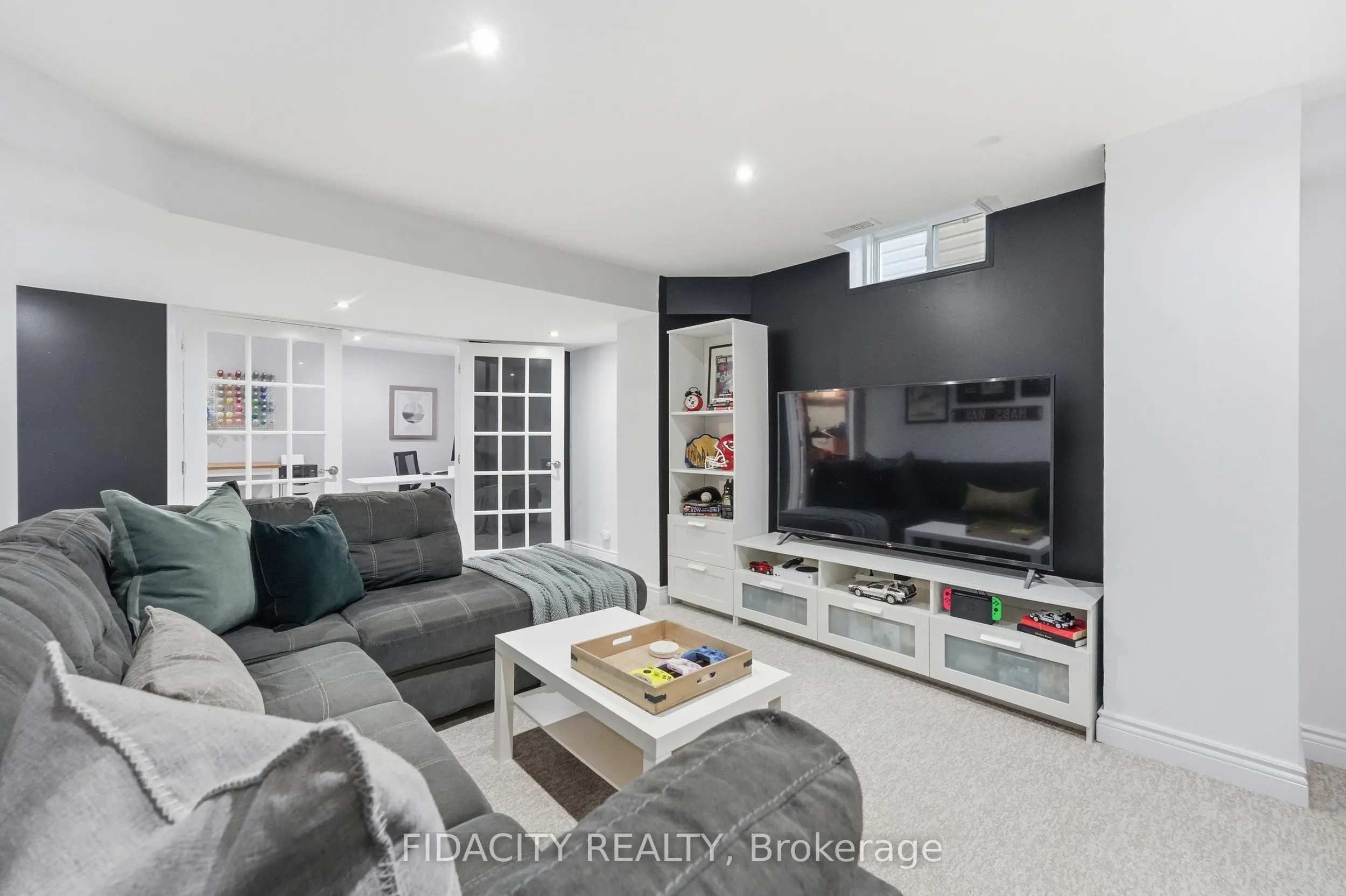 206 Mistral Way