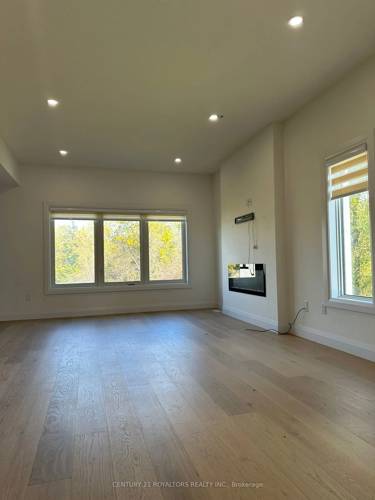 1526 Chickadee Trail