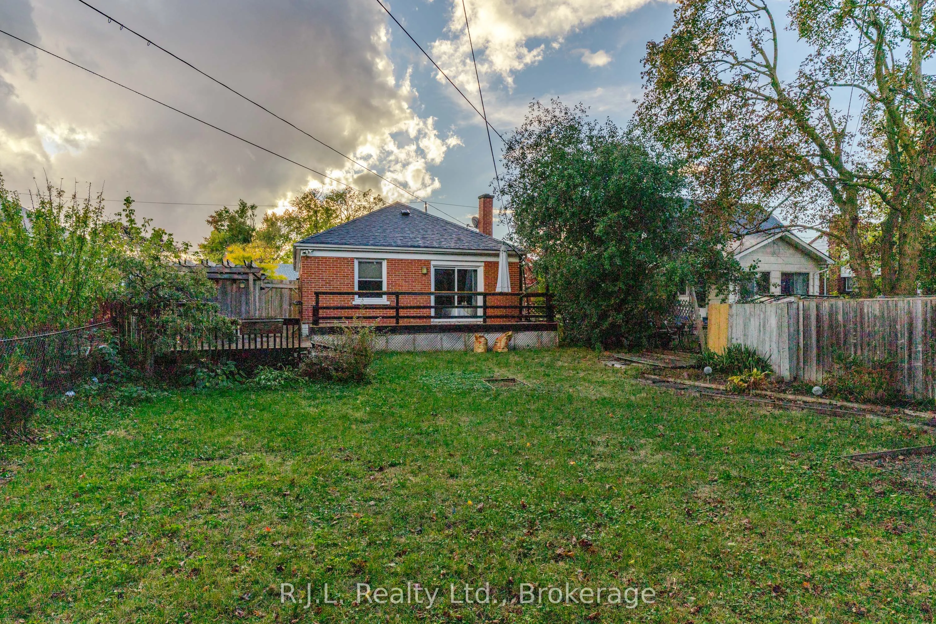 566 Shirley Avenue