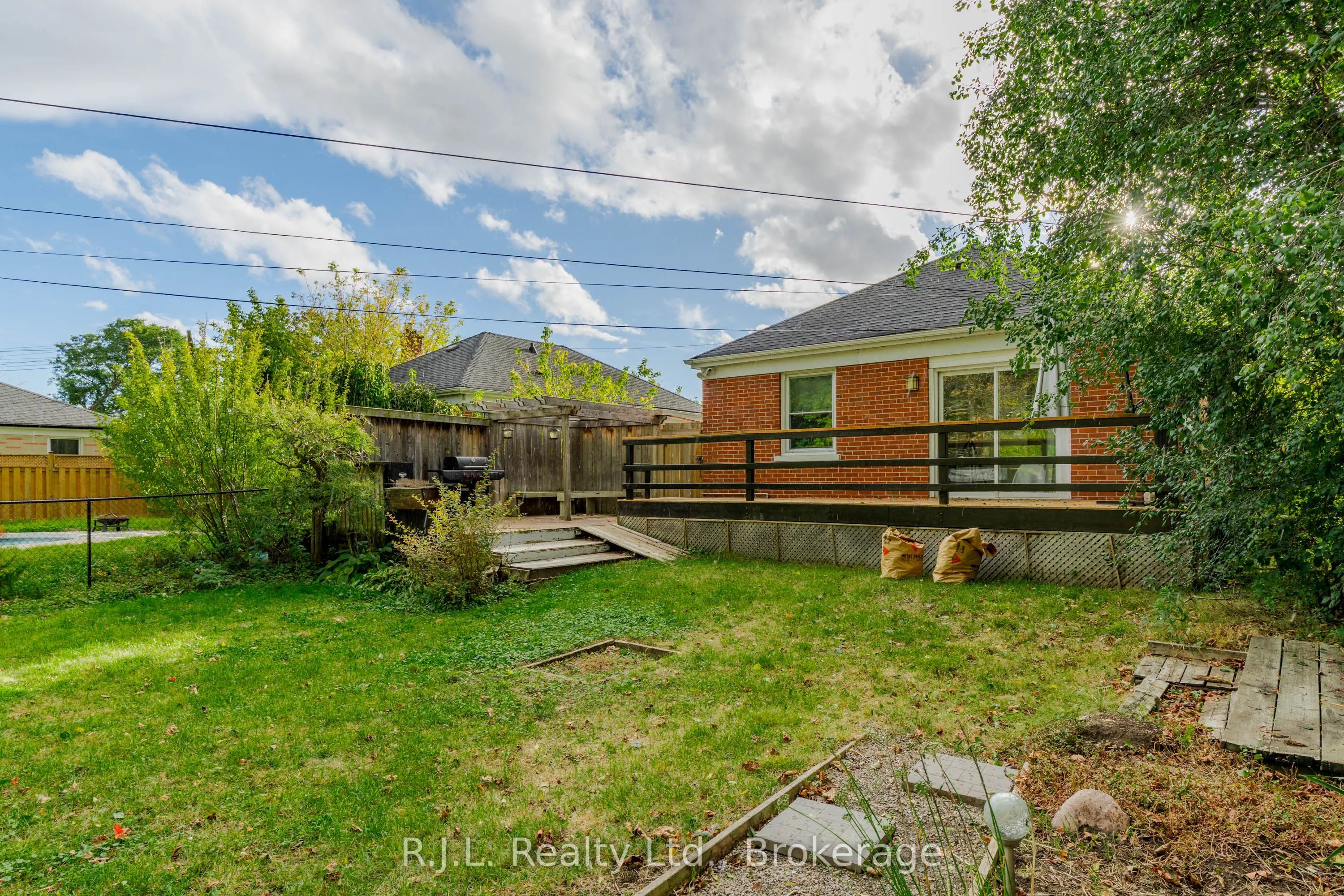 566 Shirley Avenue