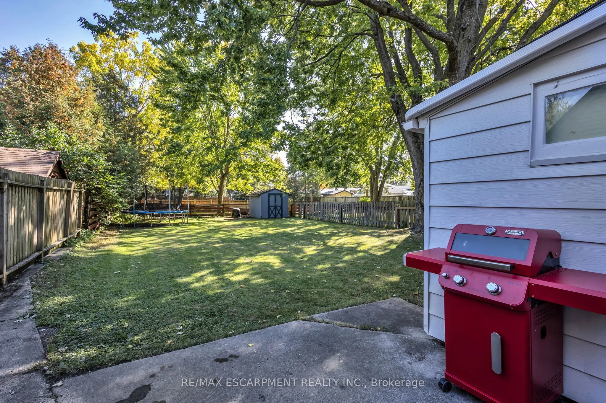 79 Brydges Street