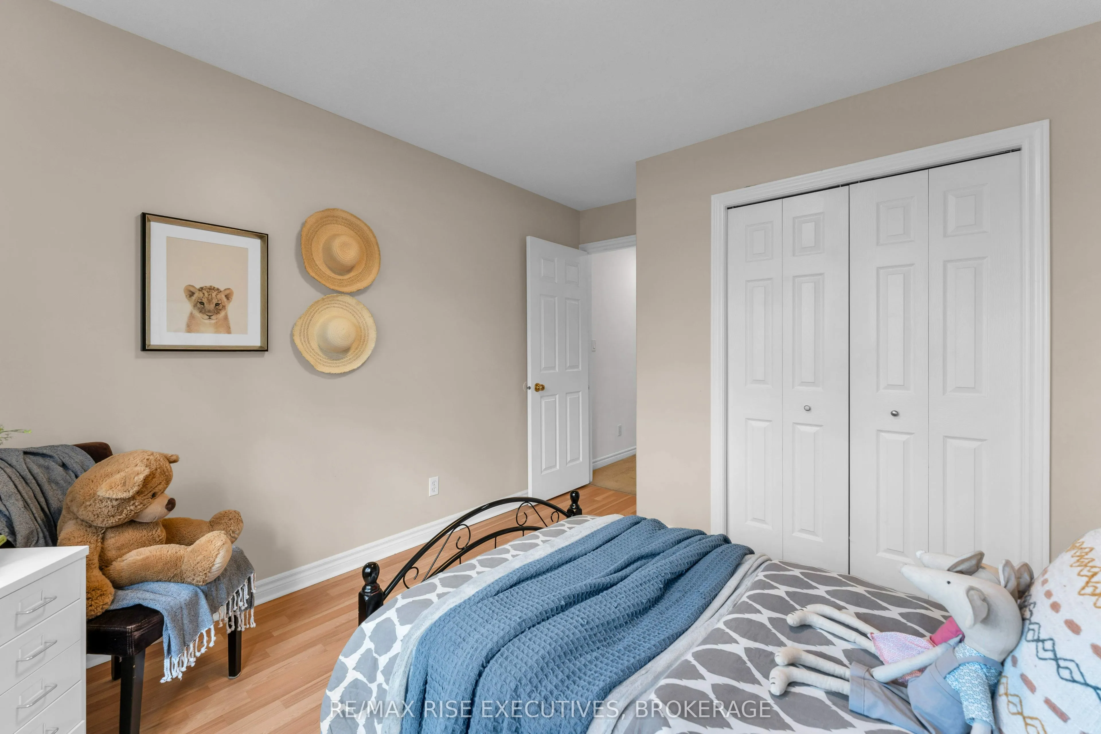 370 Cooke Crescent