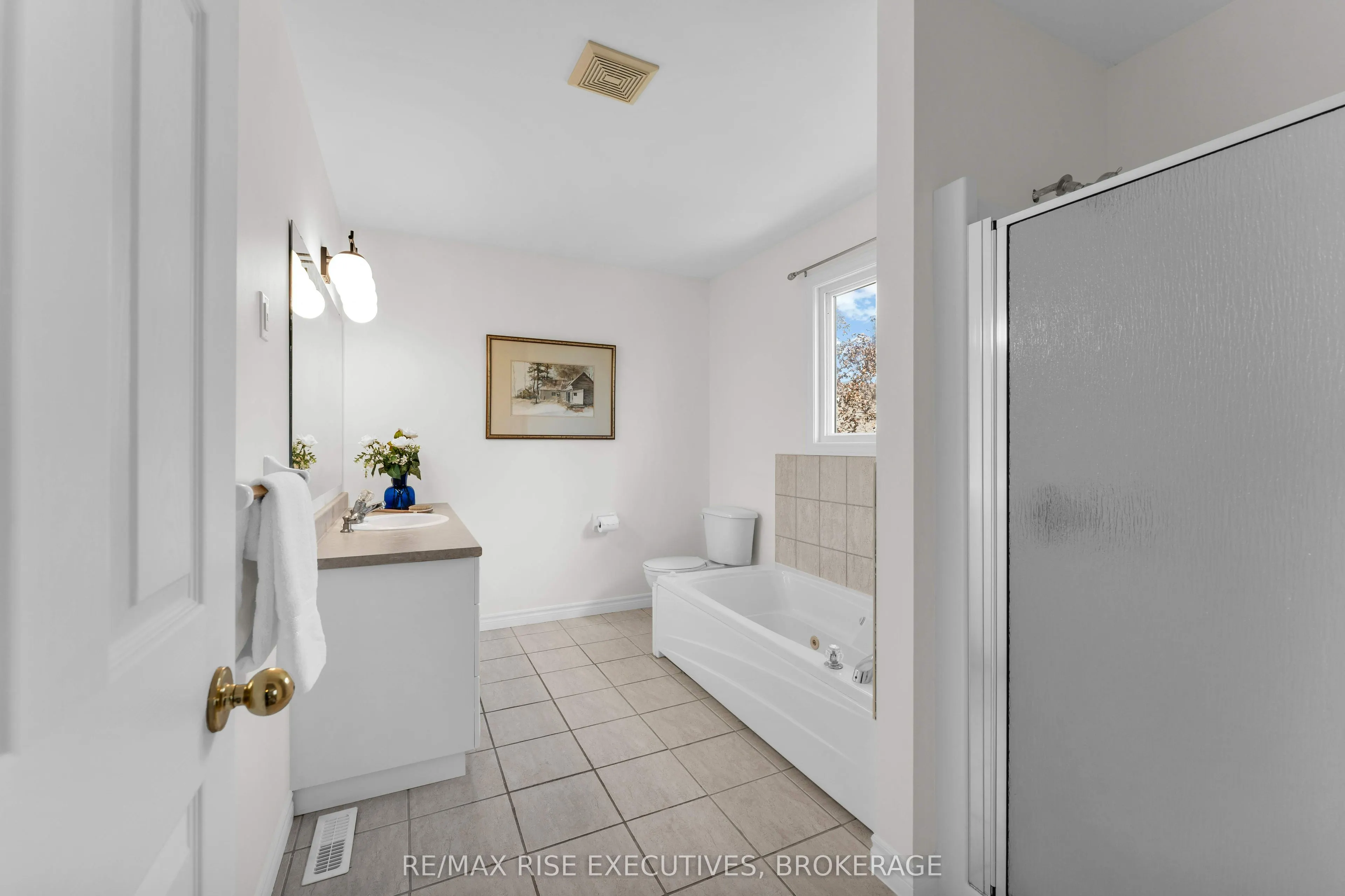 370 Cooke Crescent