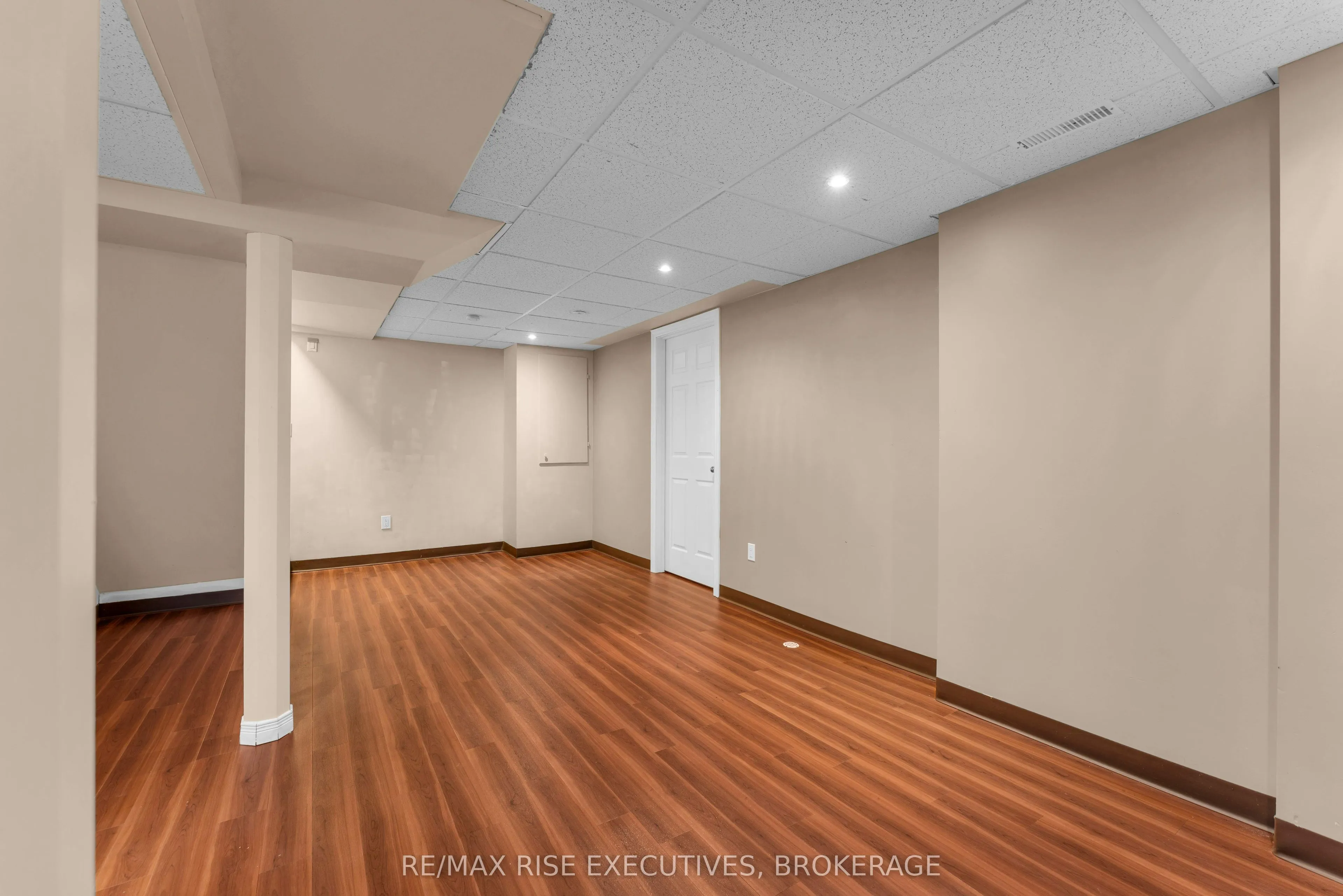 370 Cooke Crescent