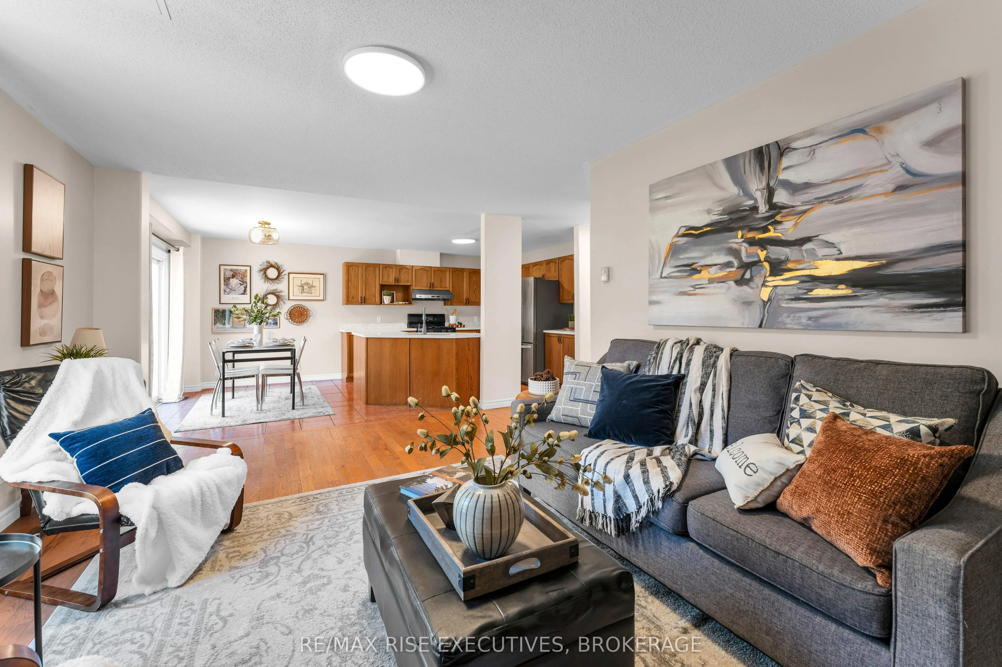 370 Cooke Crescent