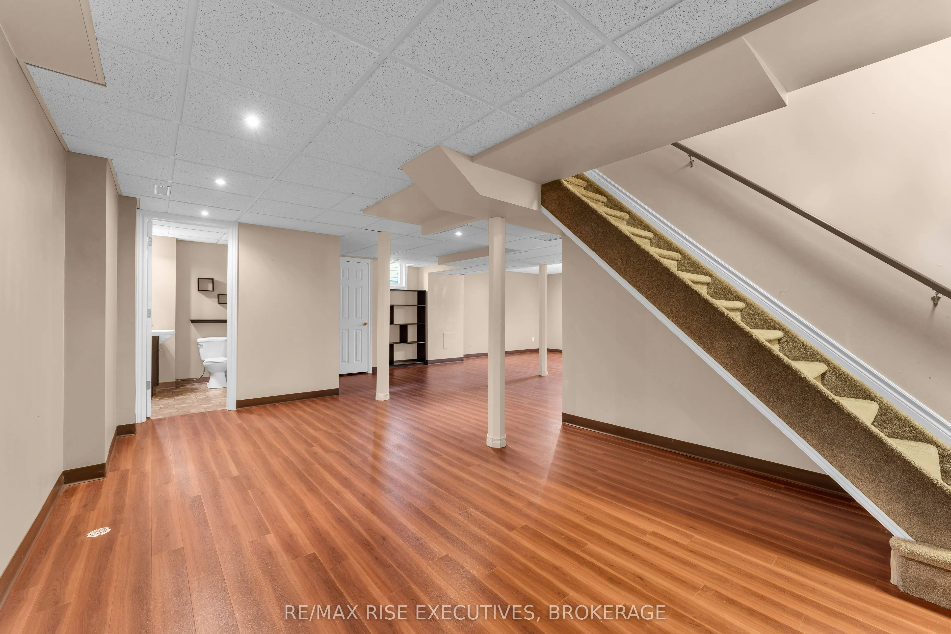 370 Cooke Crescent