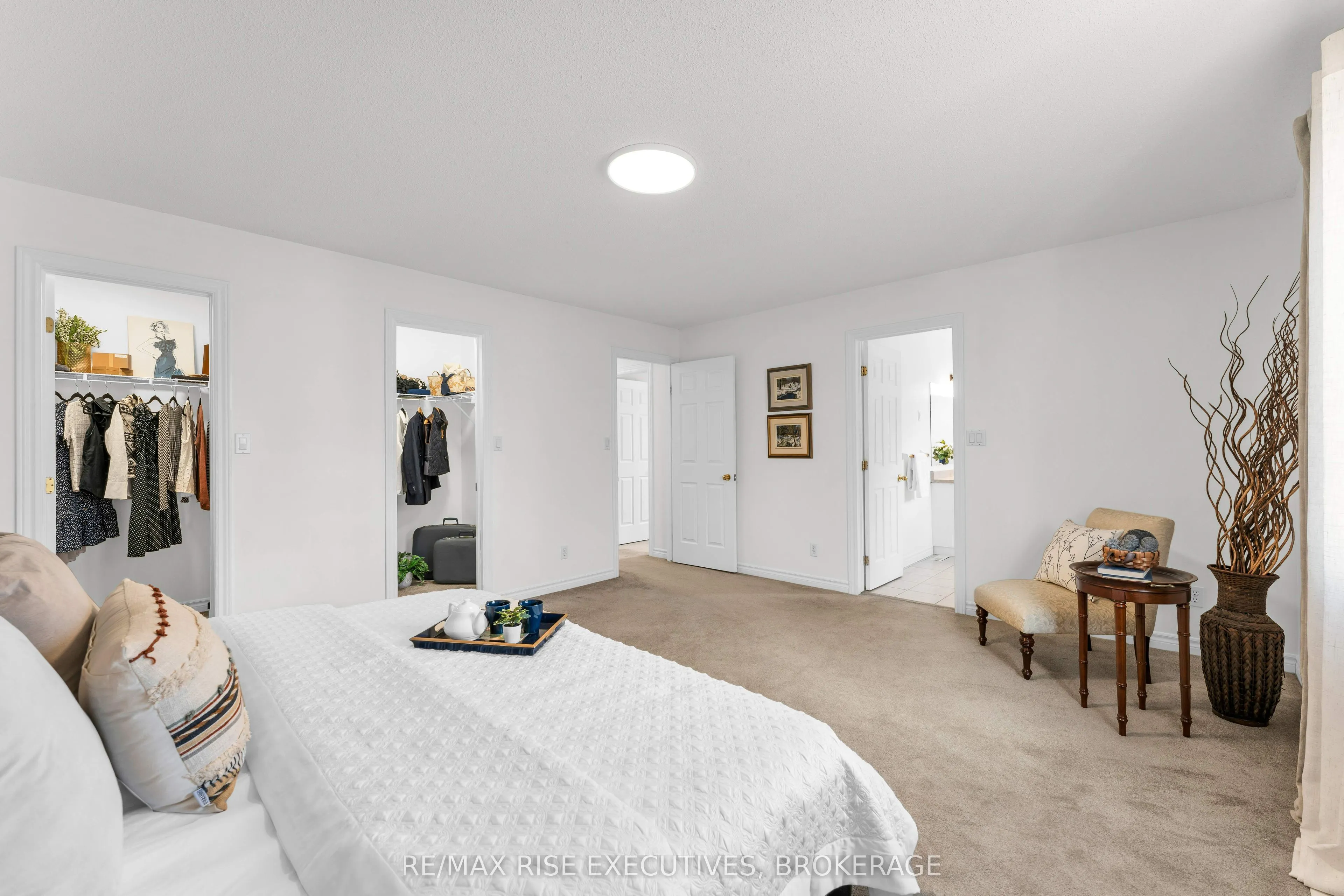 370 Cooke Crescent