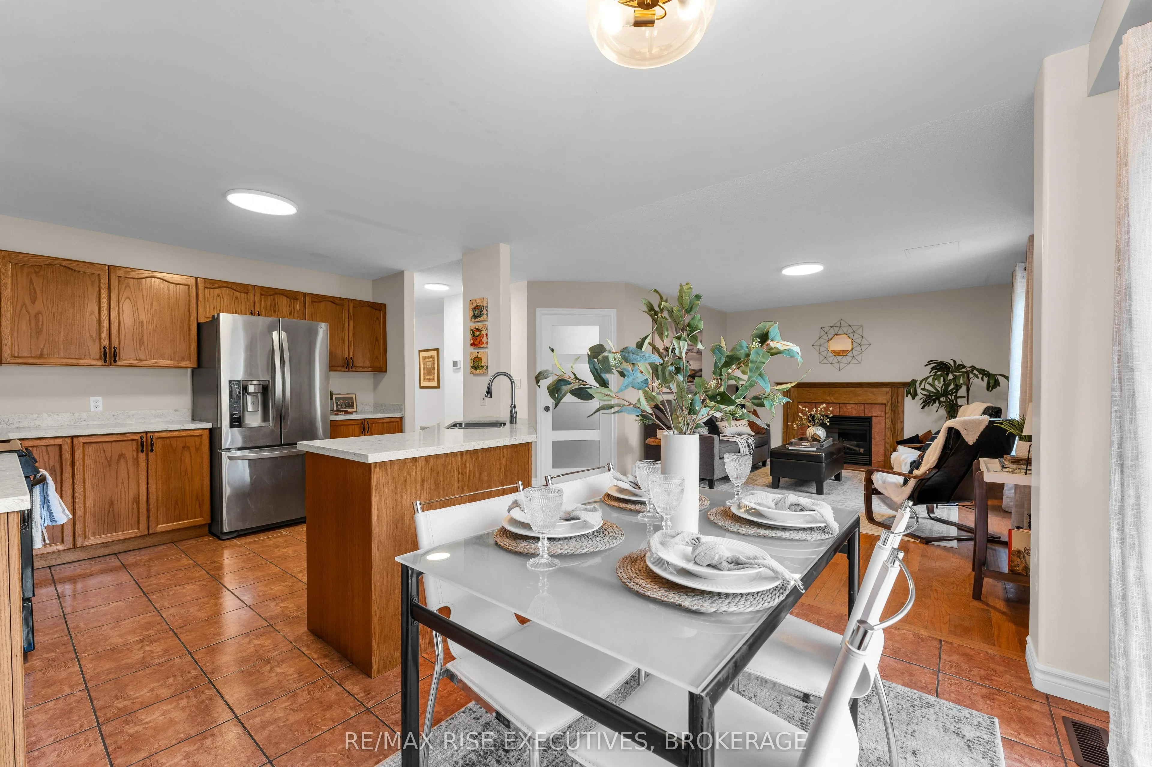 370 Cooke Crescent