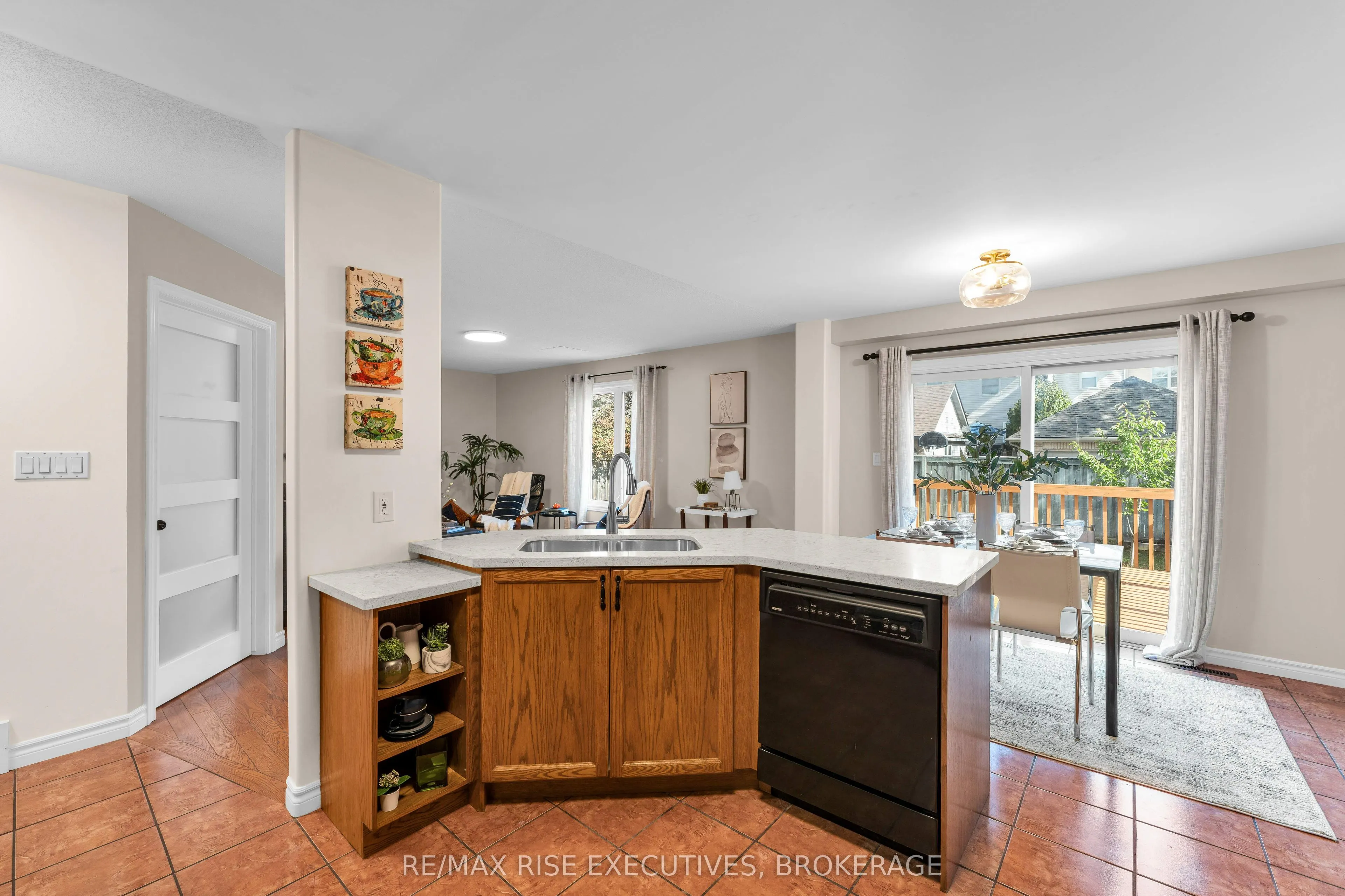 370 Cooke Crescent