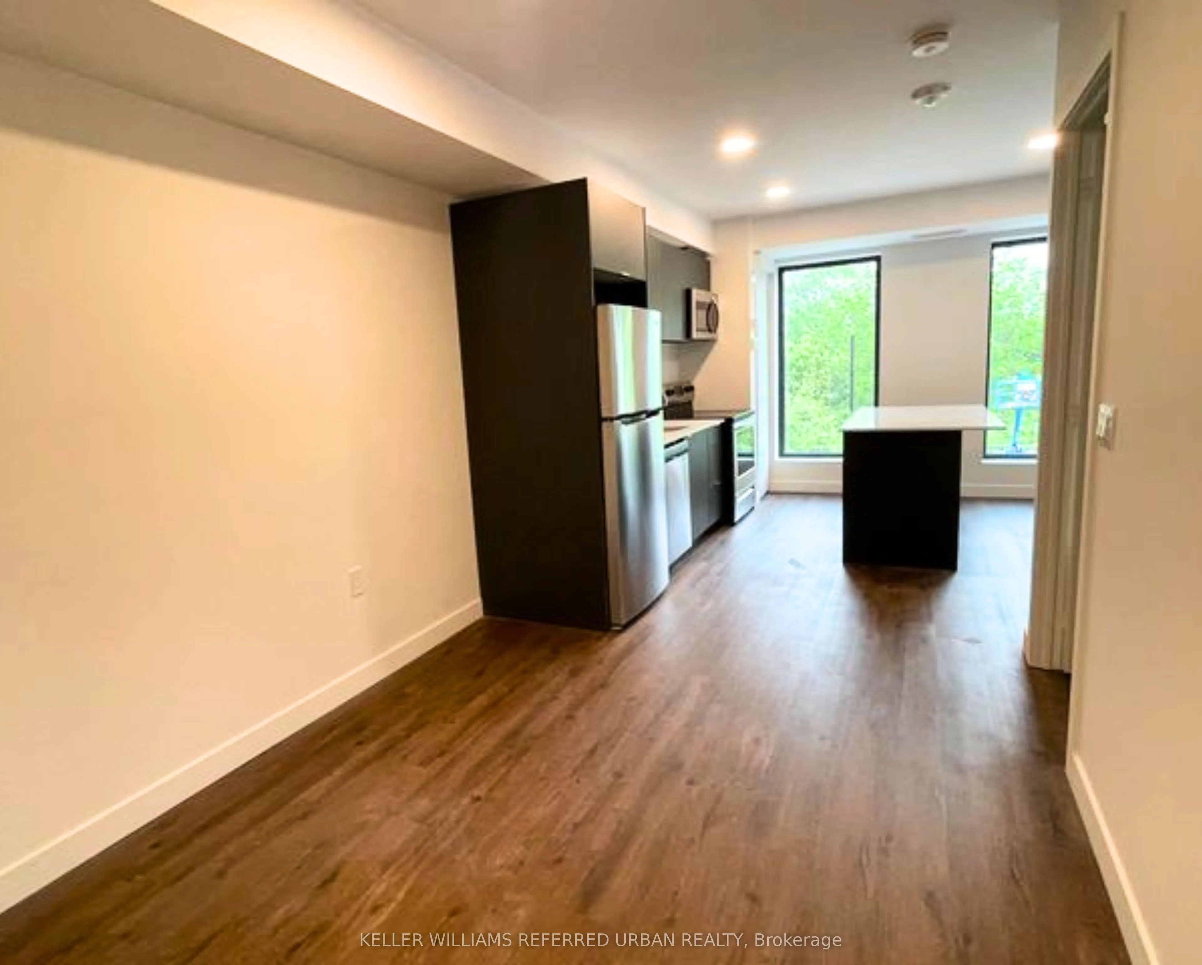 325 University Avenue W #316