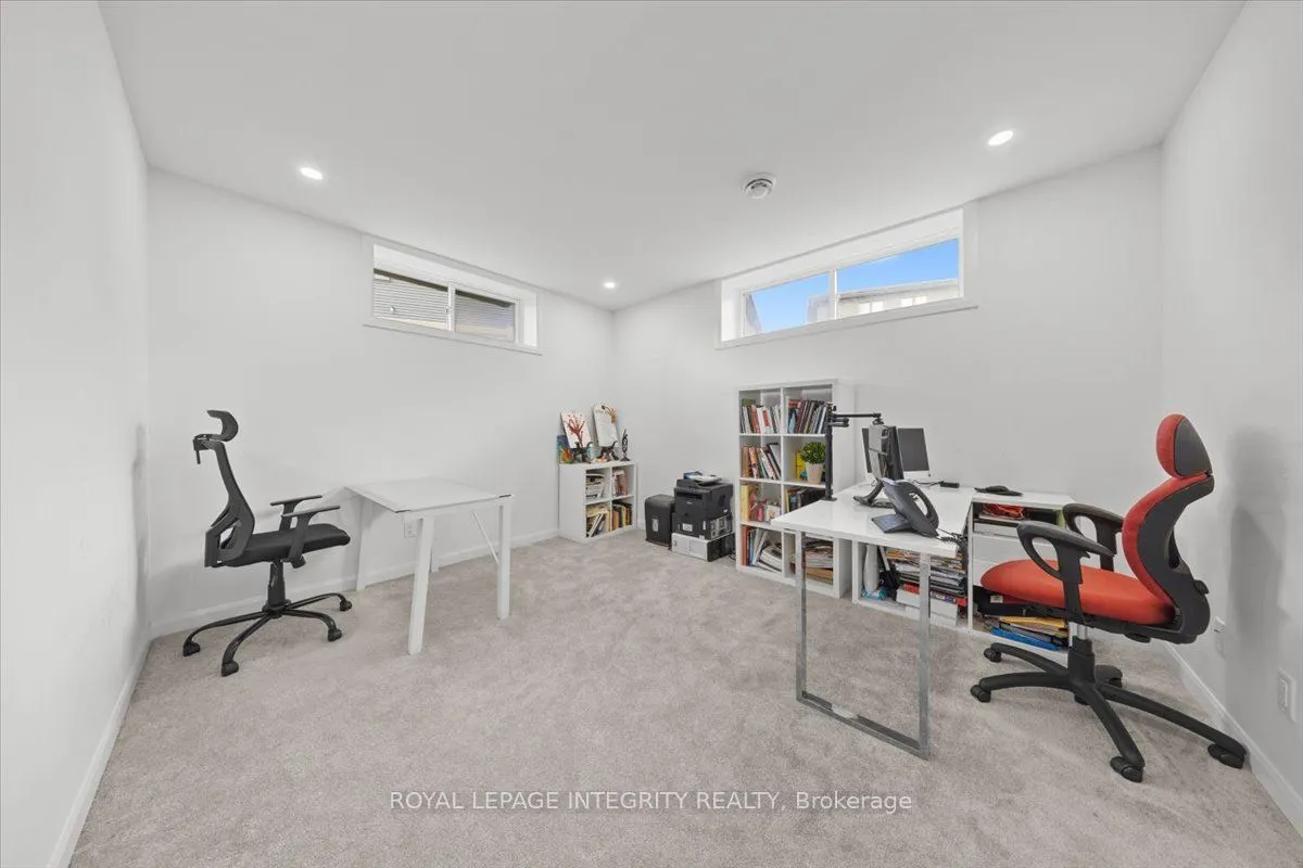 6 Rutile Street