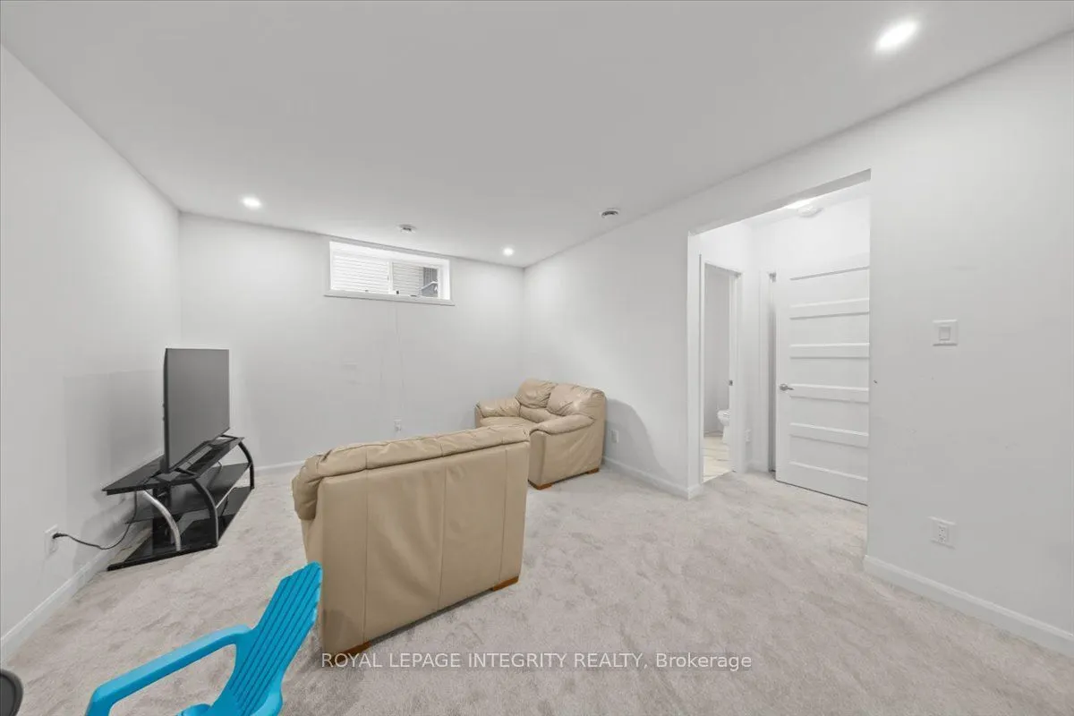 6 Rutile Street