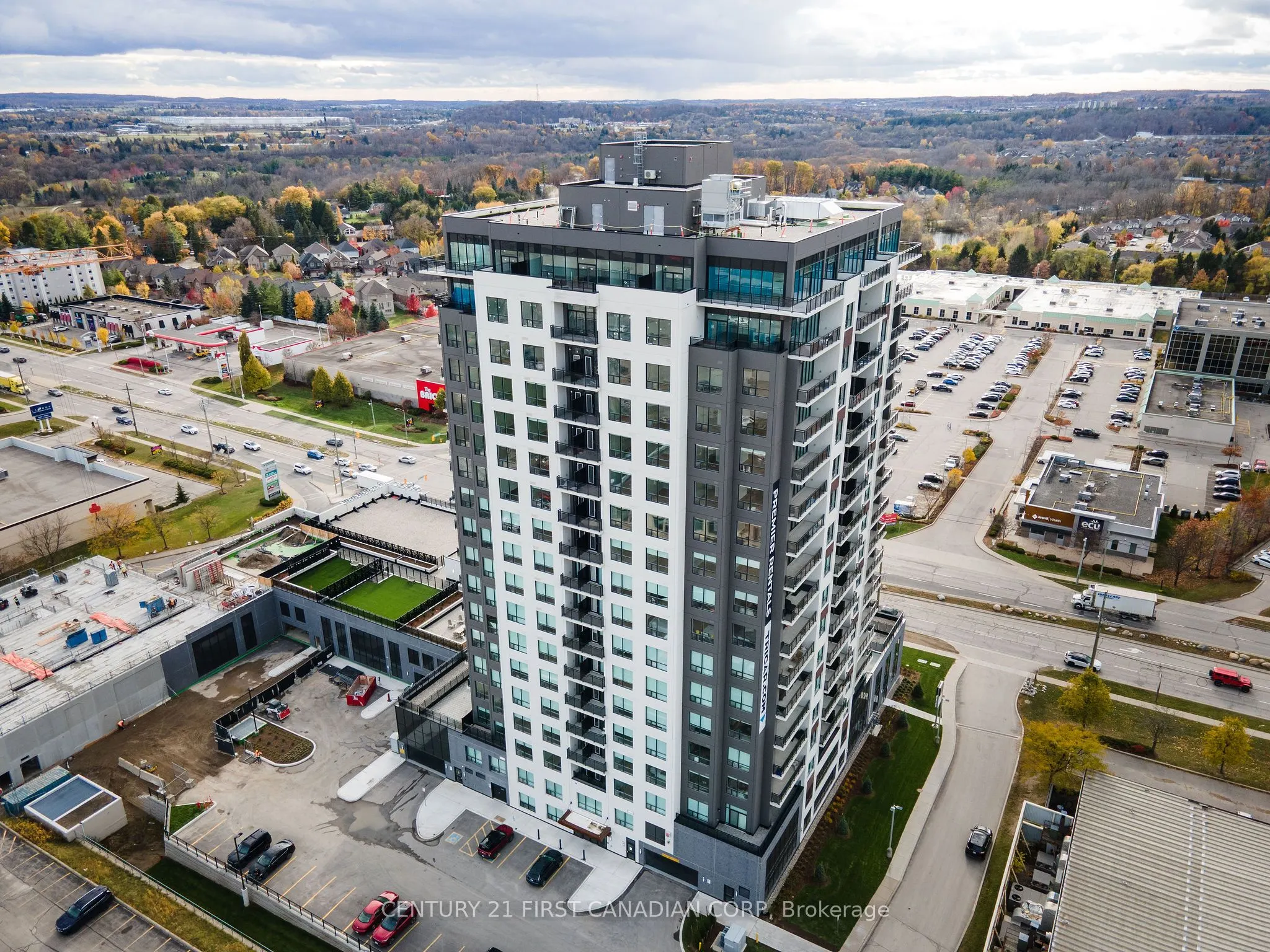 4286 King Street #1204