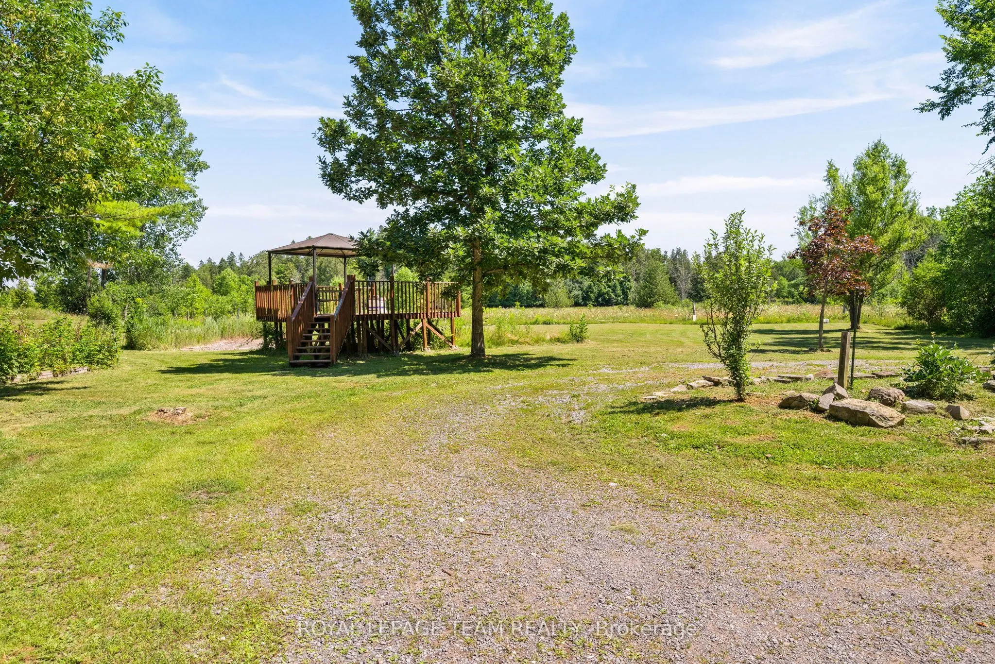 4984 Dunrobin Road