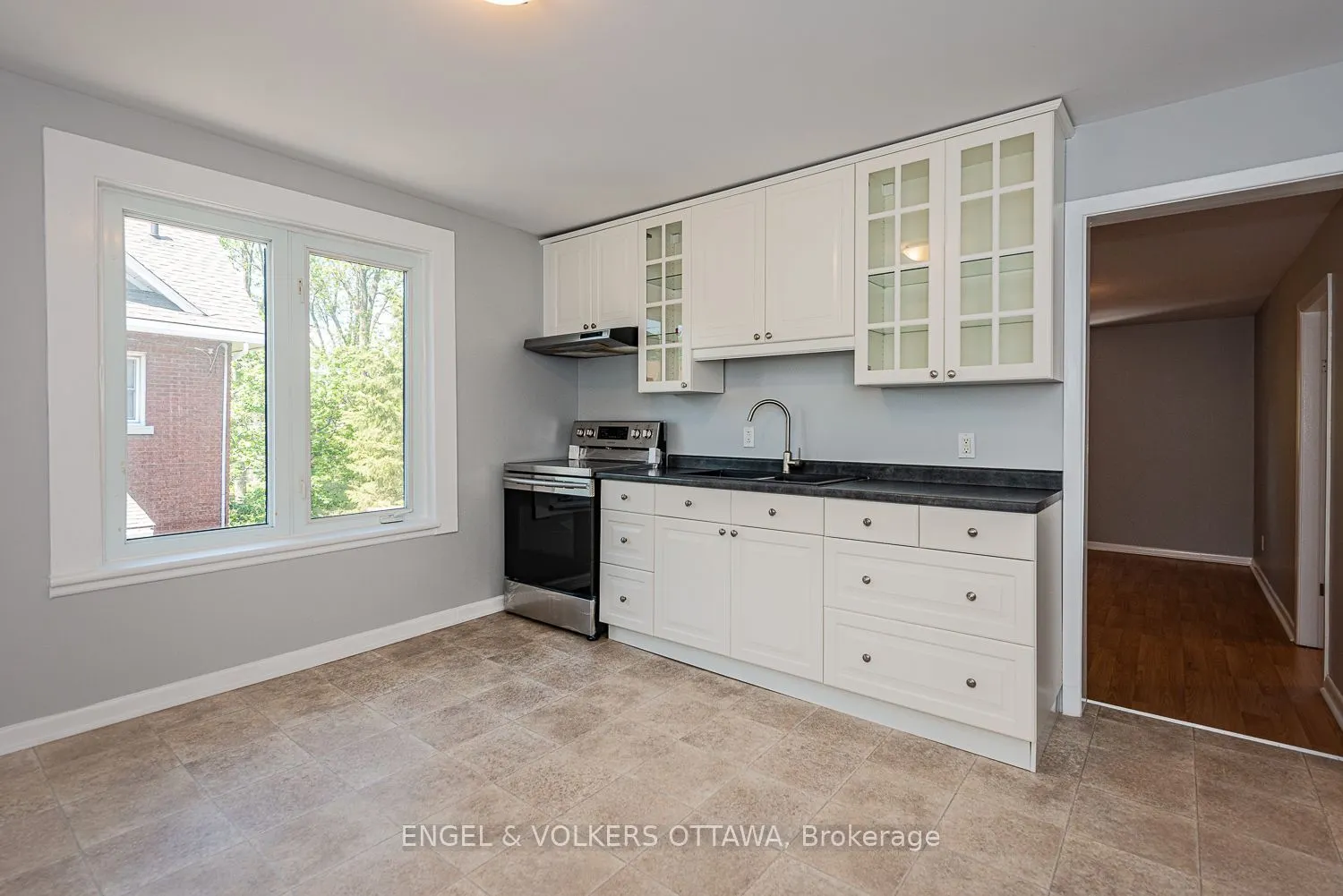 43A Clarendon Avenue