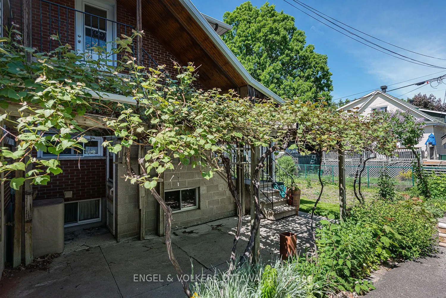 43A Clarendon Avenue