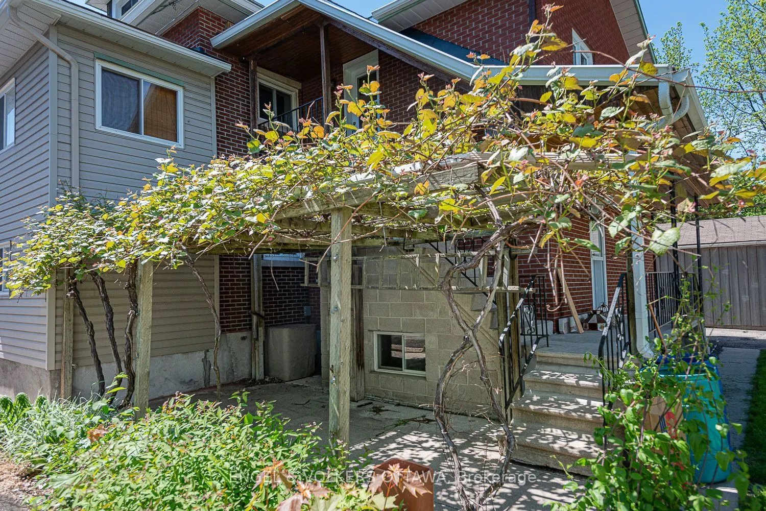 43A Clarendon Avenue
