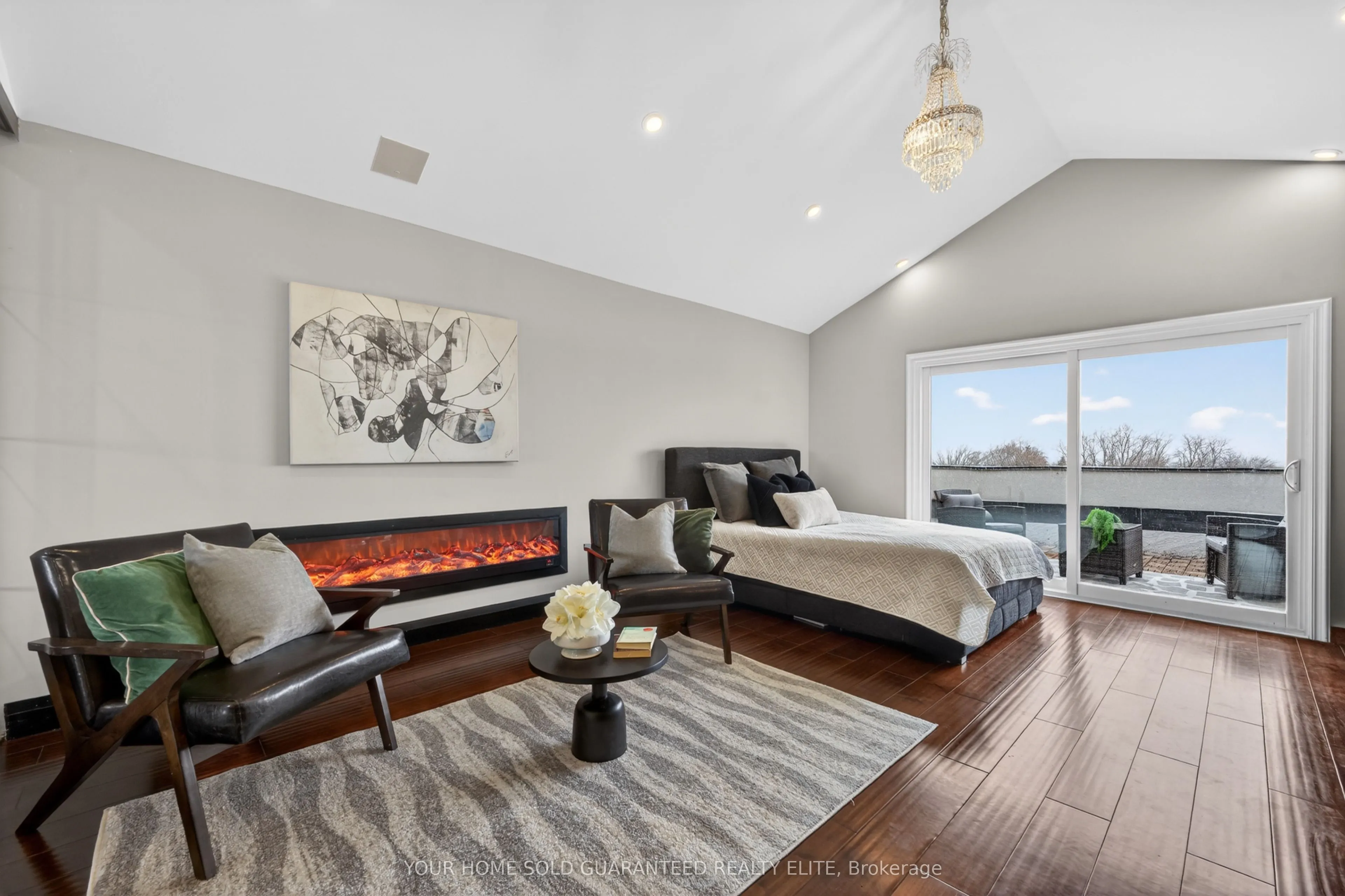 237B Main Street W