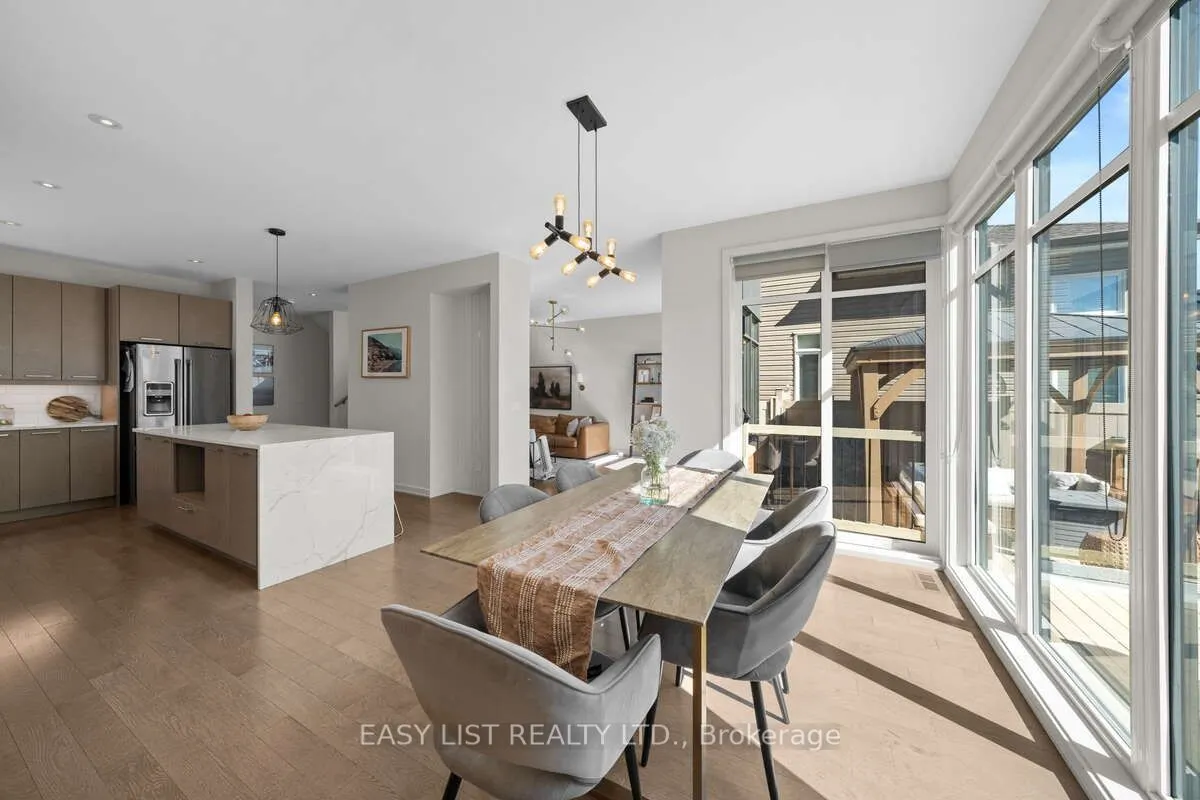 775 Carnelian Crescent