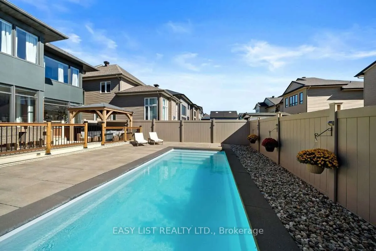 775 Carnelian Crescent