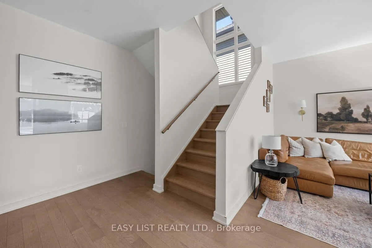 775 Carnelian Crescent