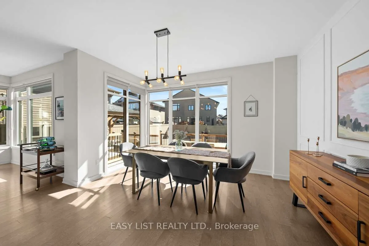 775 Carnelian Crescent