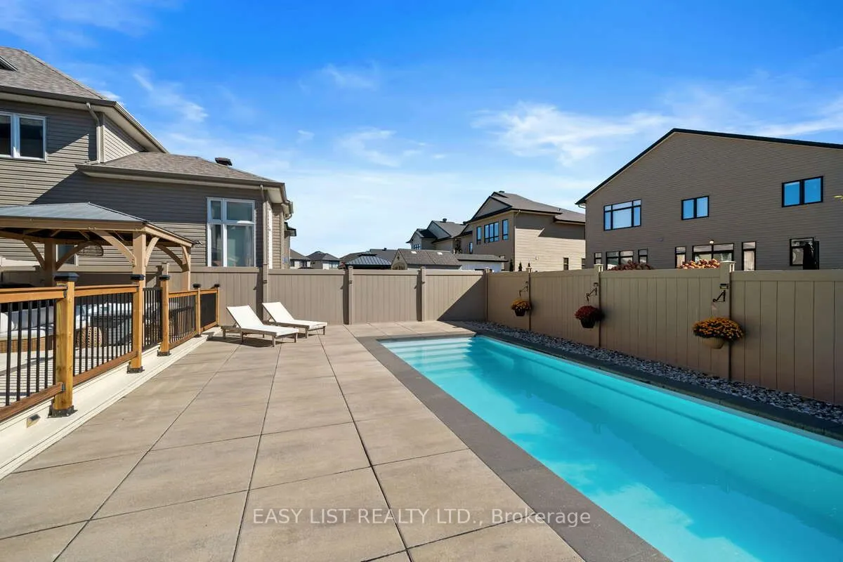 775 Carnelian Crescent