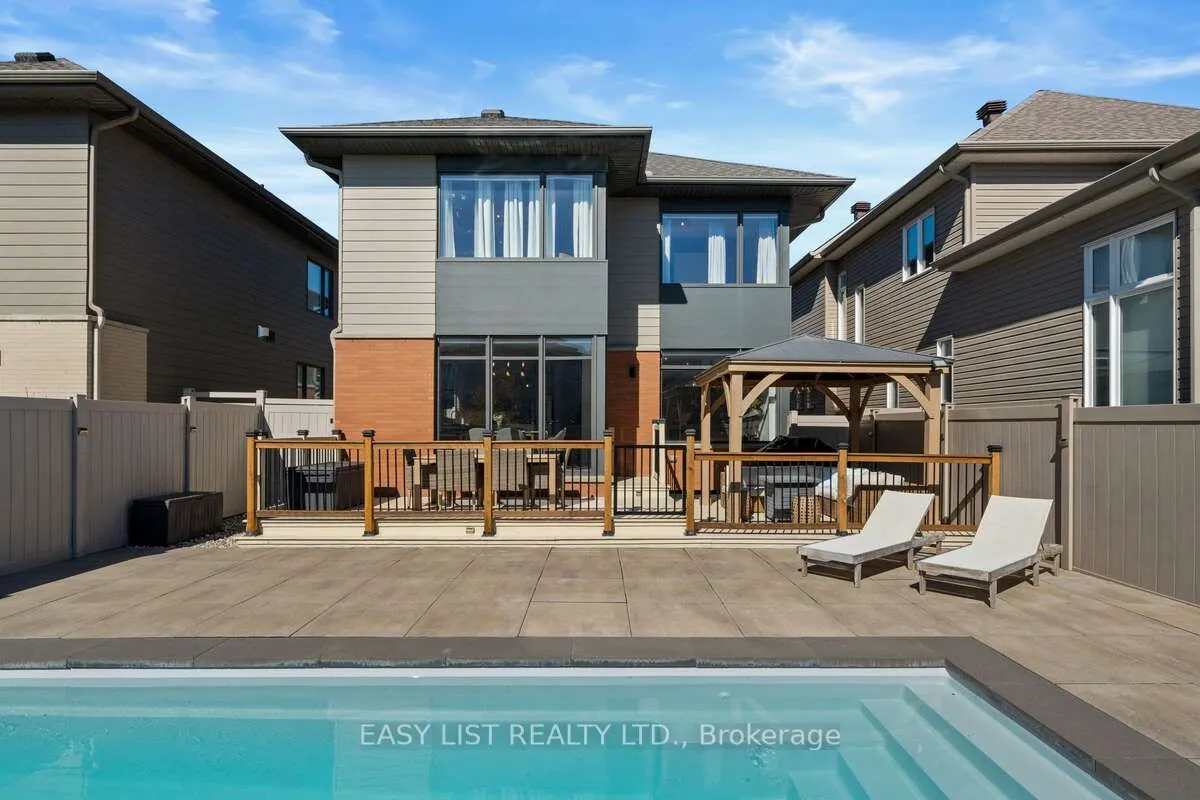 775 Carnelian Crescent