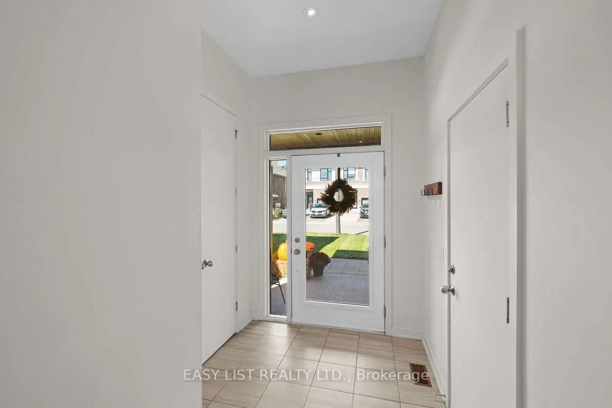 775 Carnelian Crescent