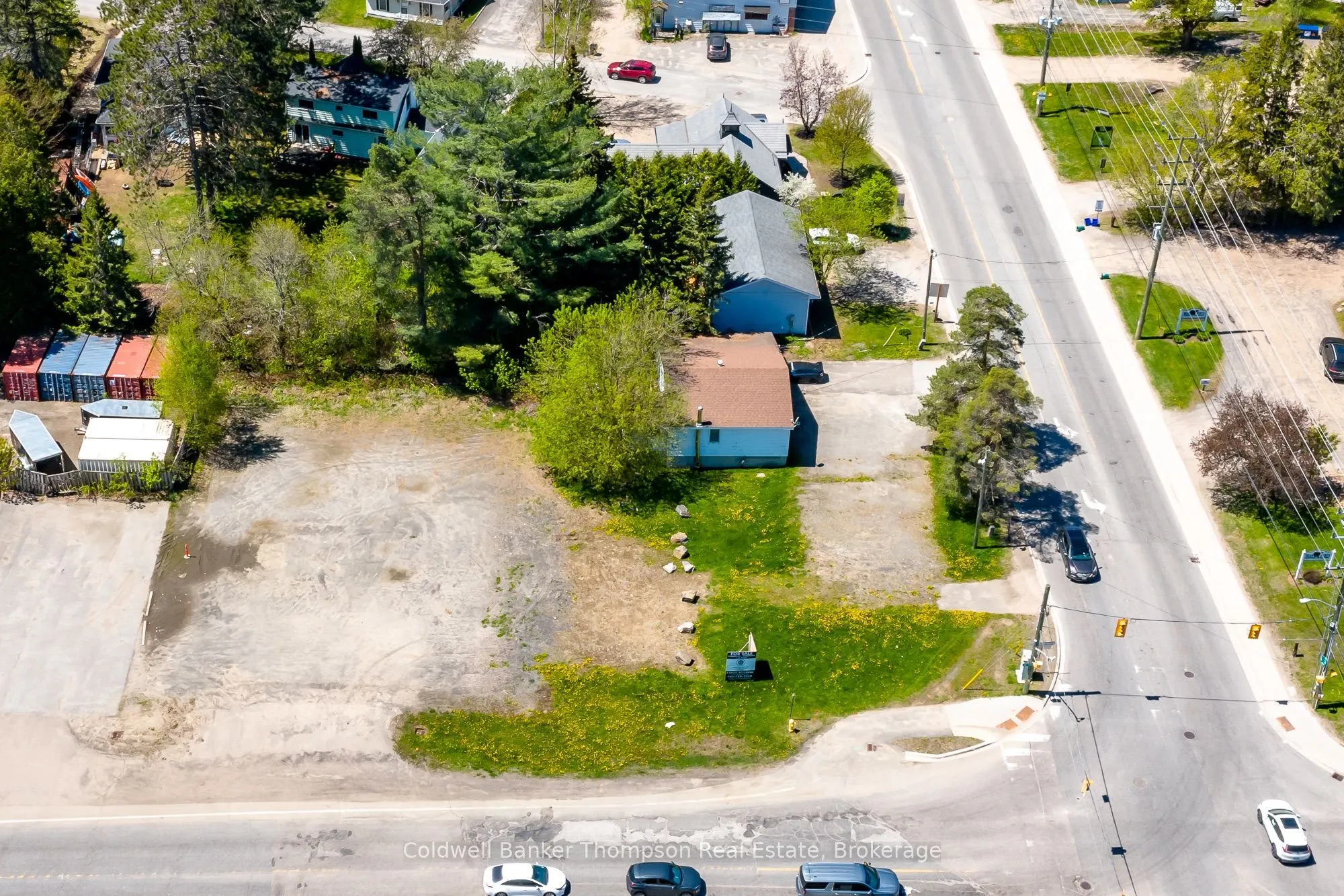 81 Centre St N & 85 West Road