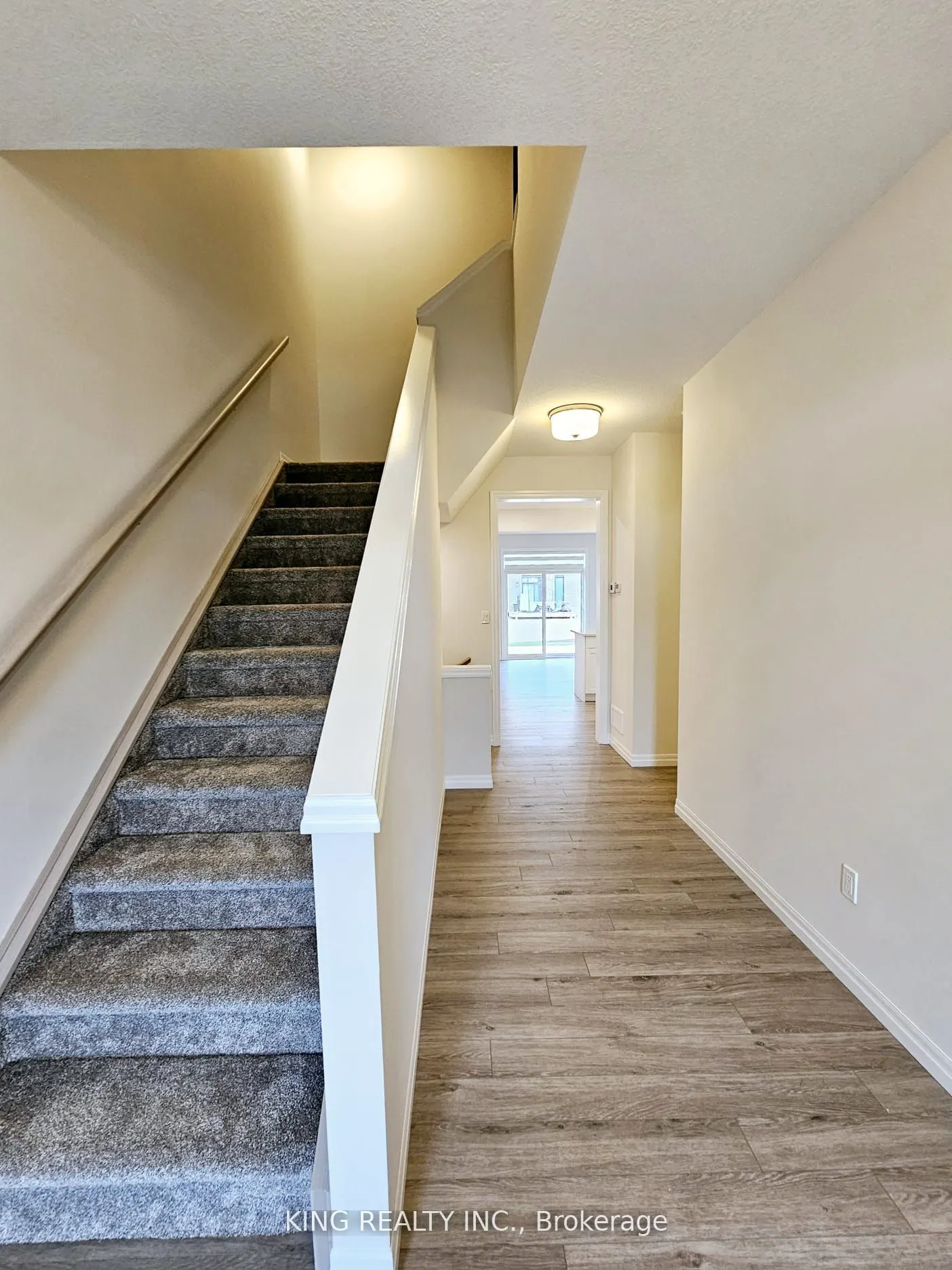 214 Renaissance Drive