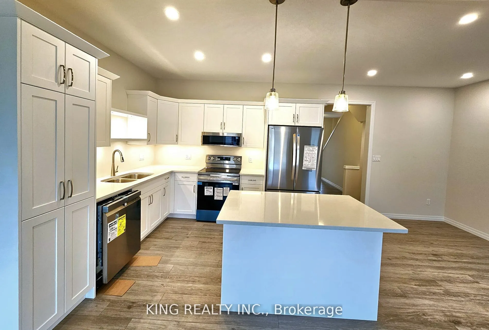 214 Renaissance Drive