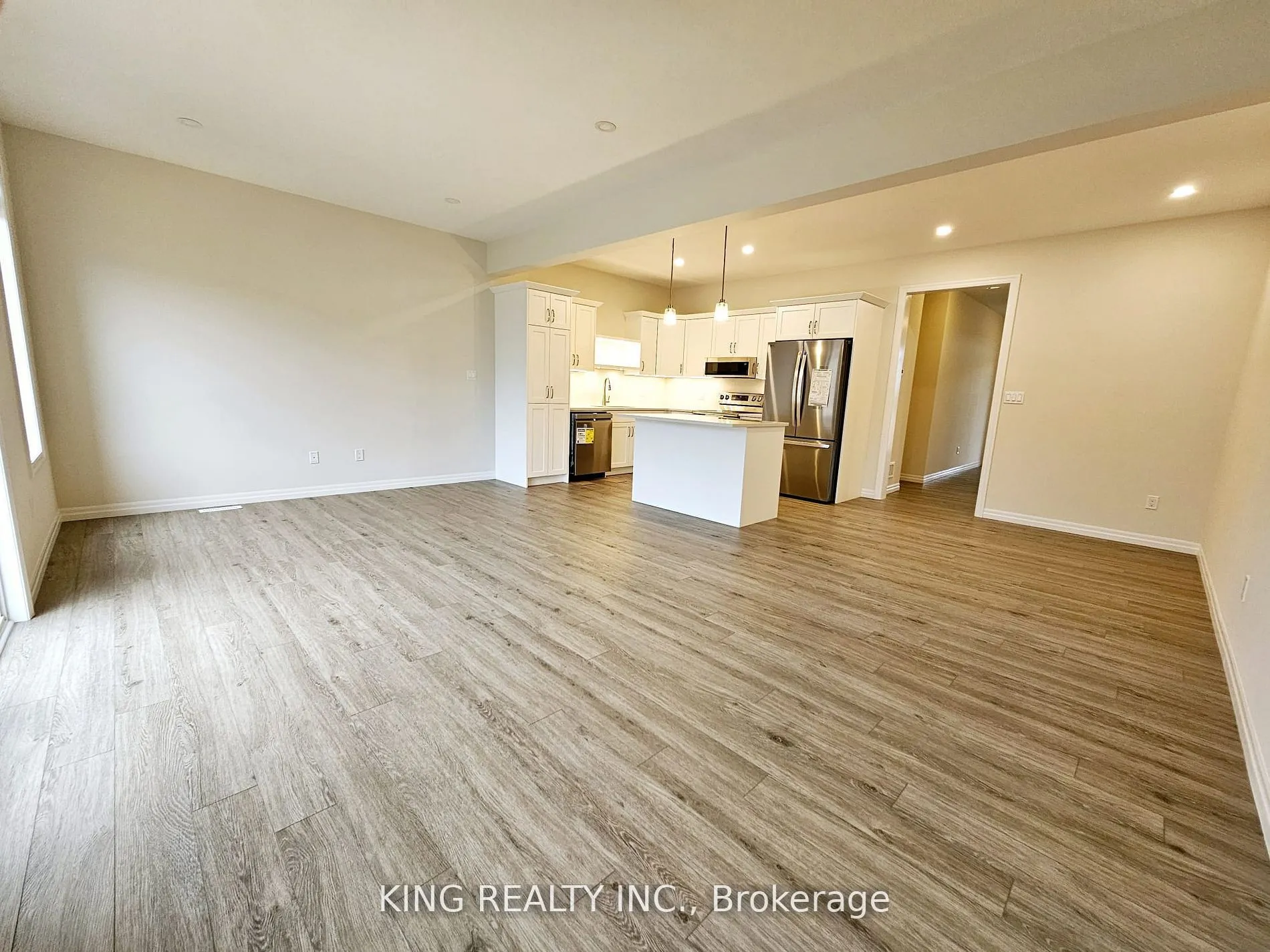 214 Renaissance Drive