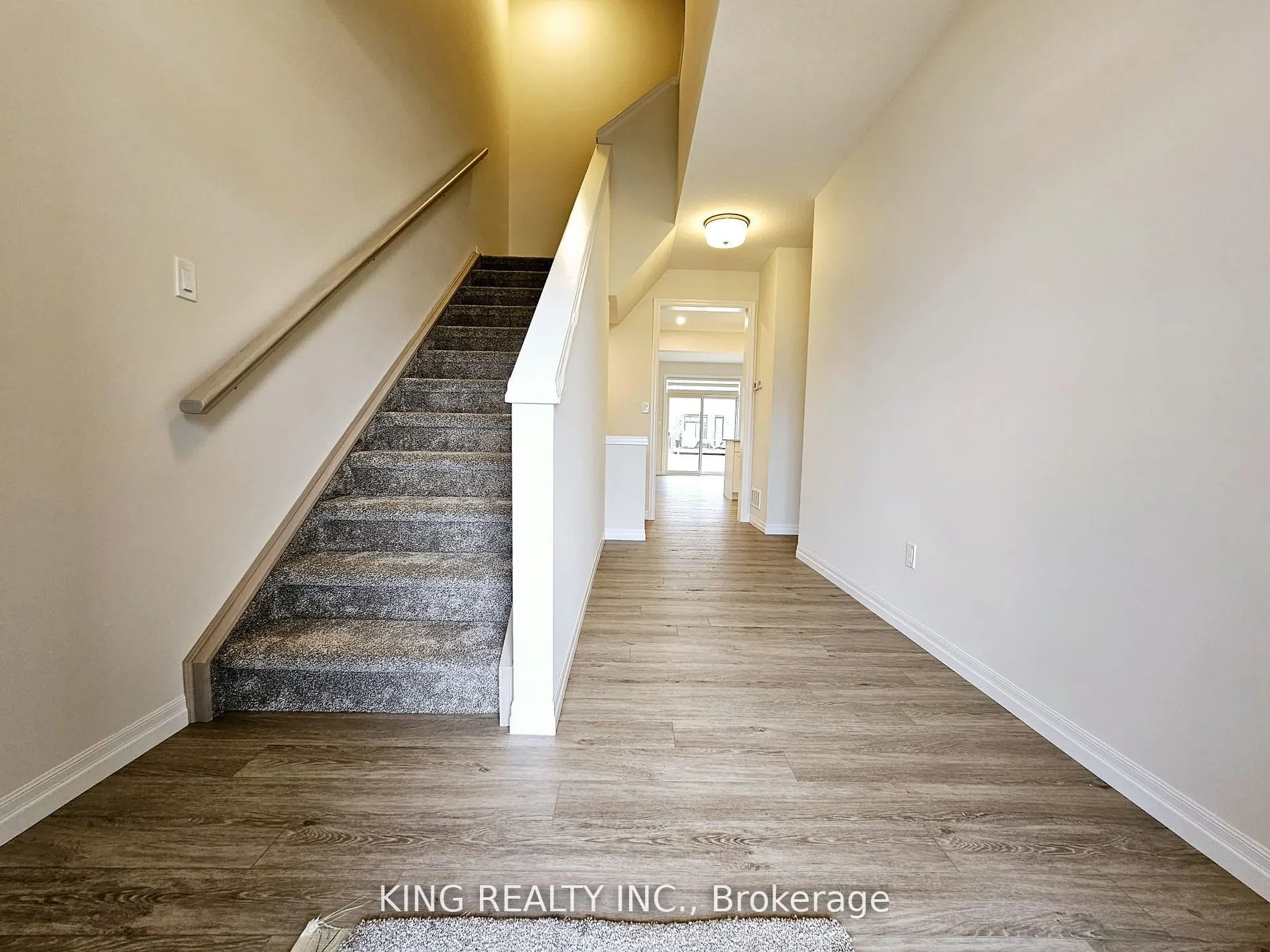 214 Renaissance Drive