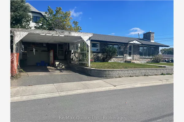 1 Lorne Avenue