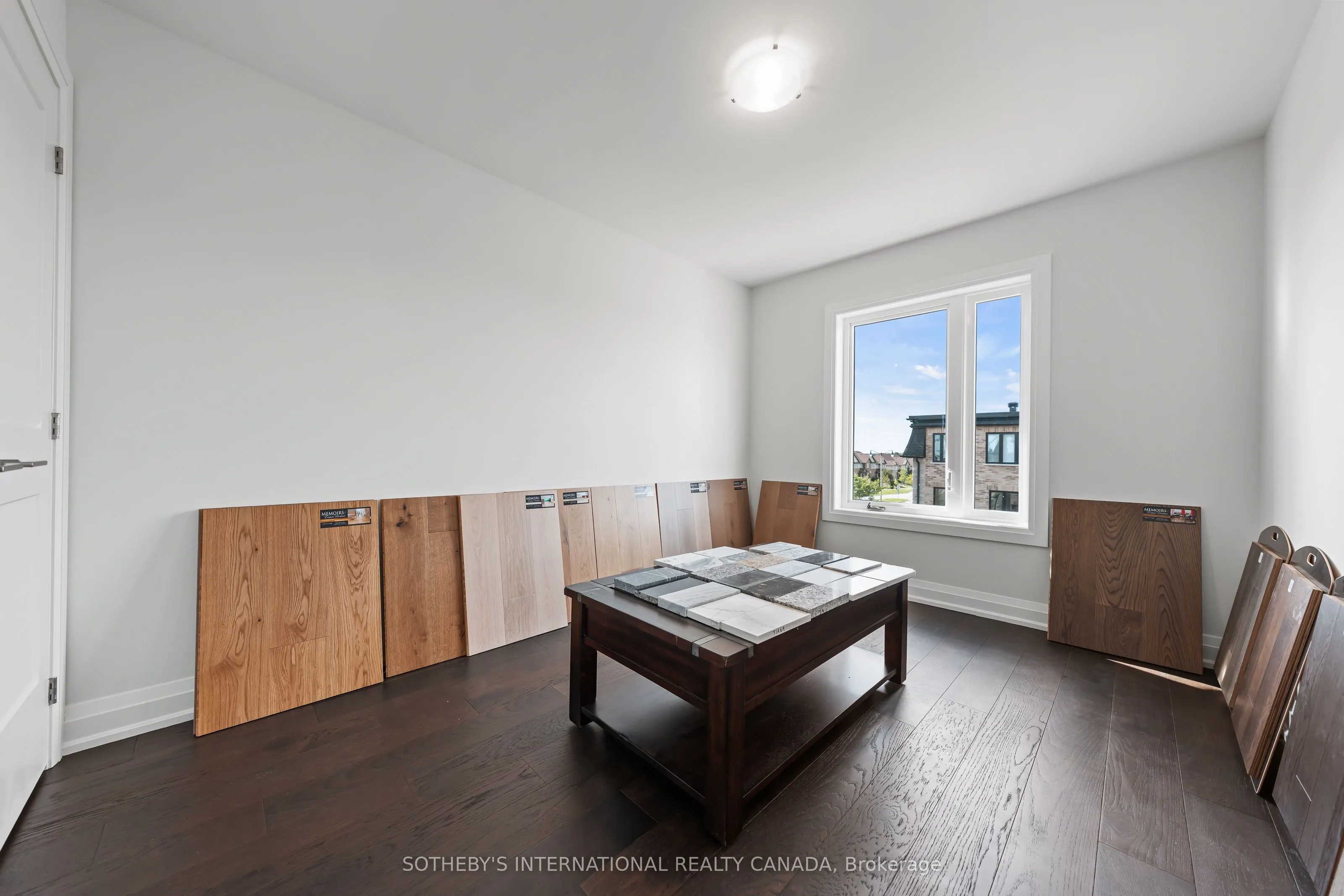 675 Victoria Road N #23