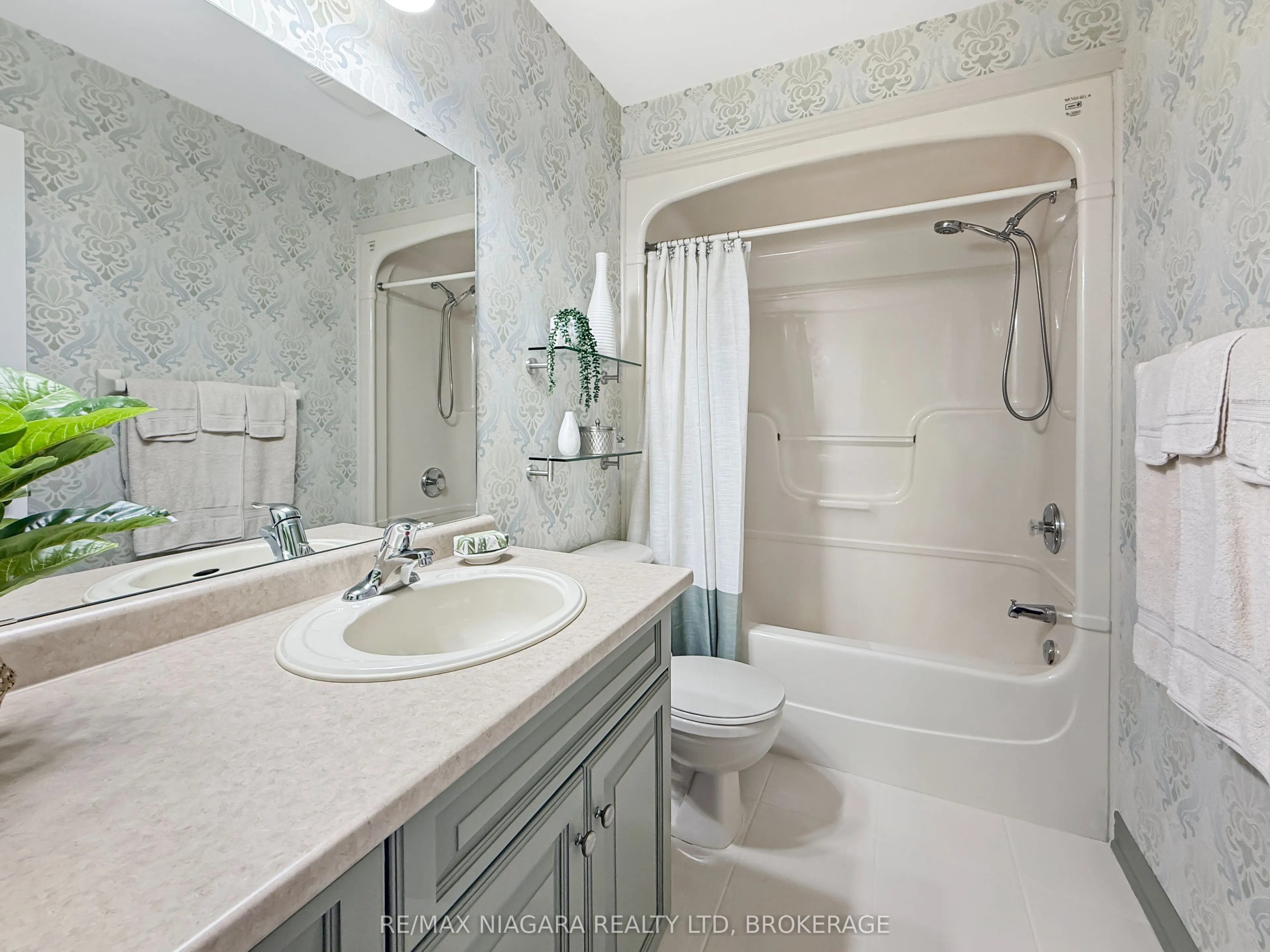 375 Jasmine Court