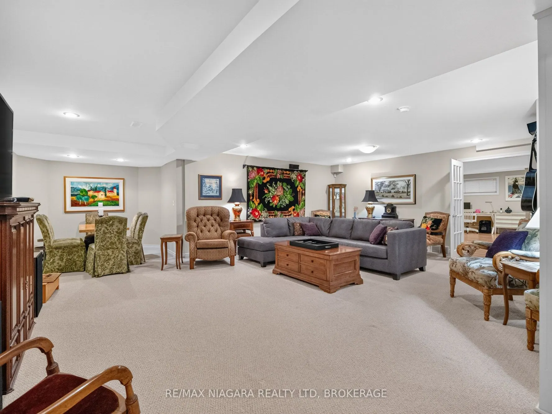 375 Jasmine Court