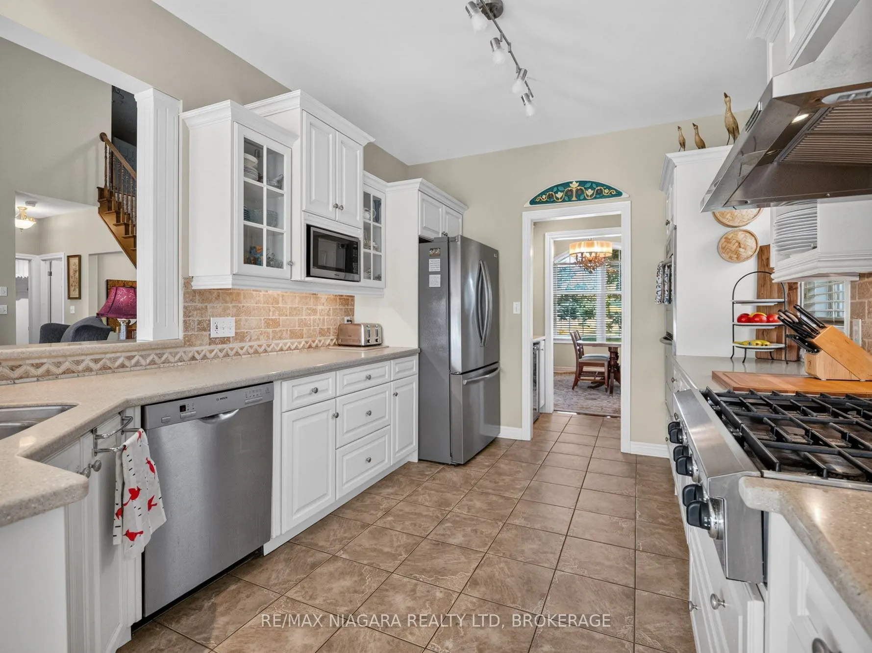 375 Jasmine Court