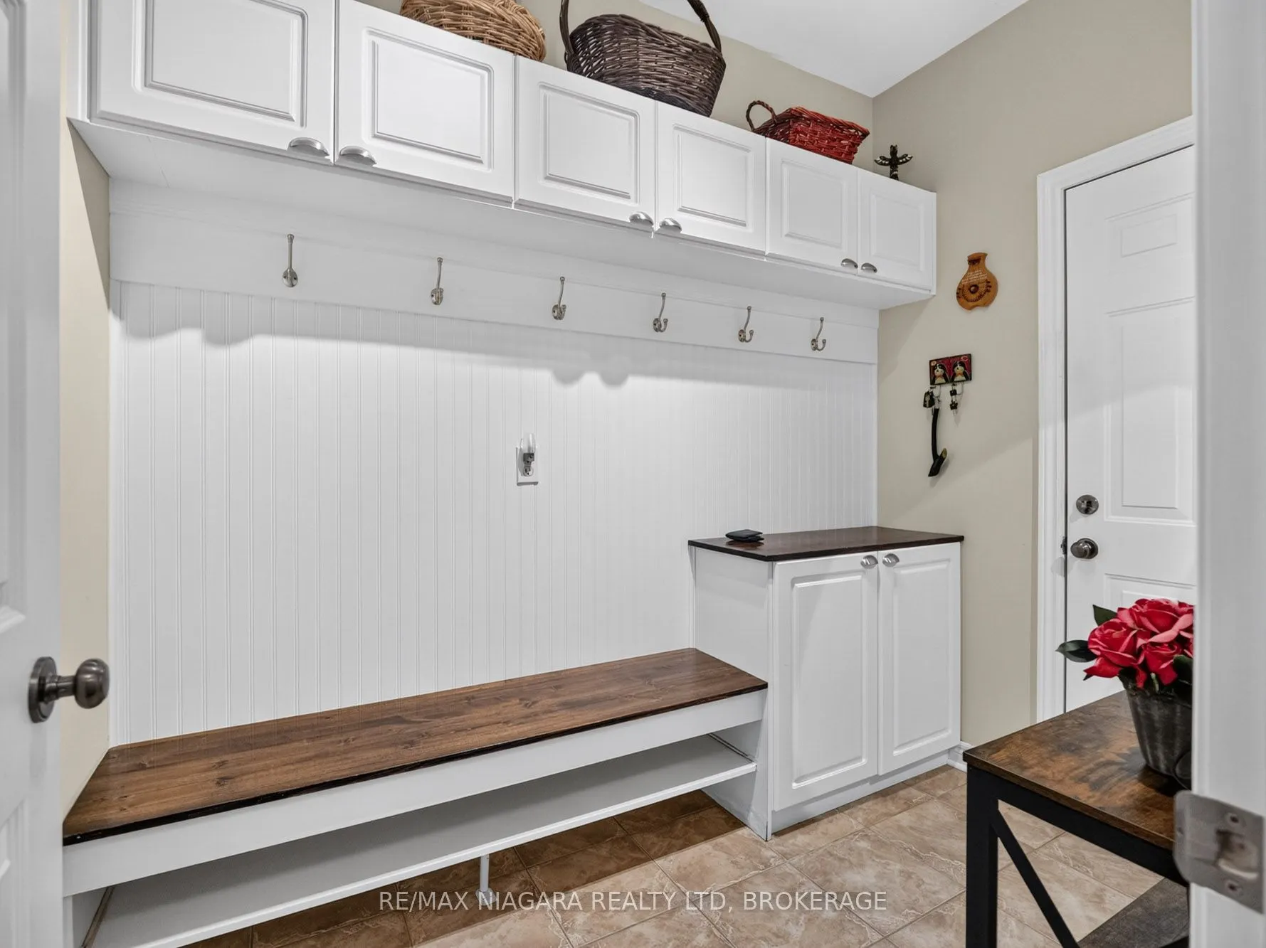 375 Jasmine Court