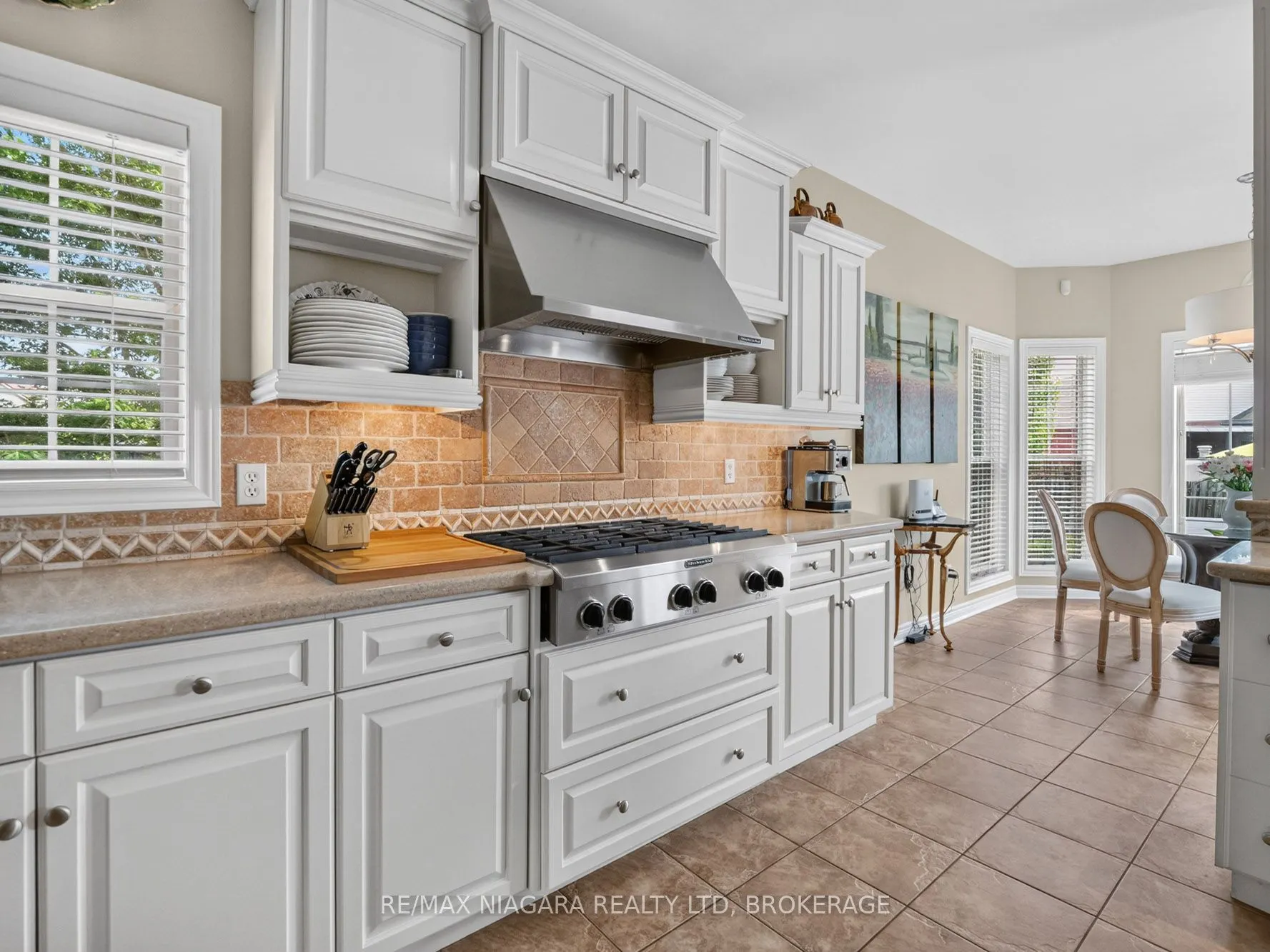 375 Jasmine Court