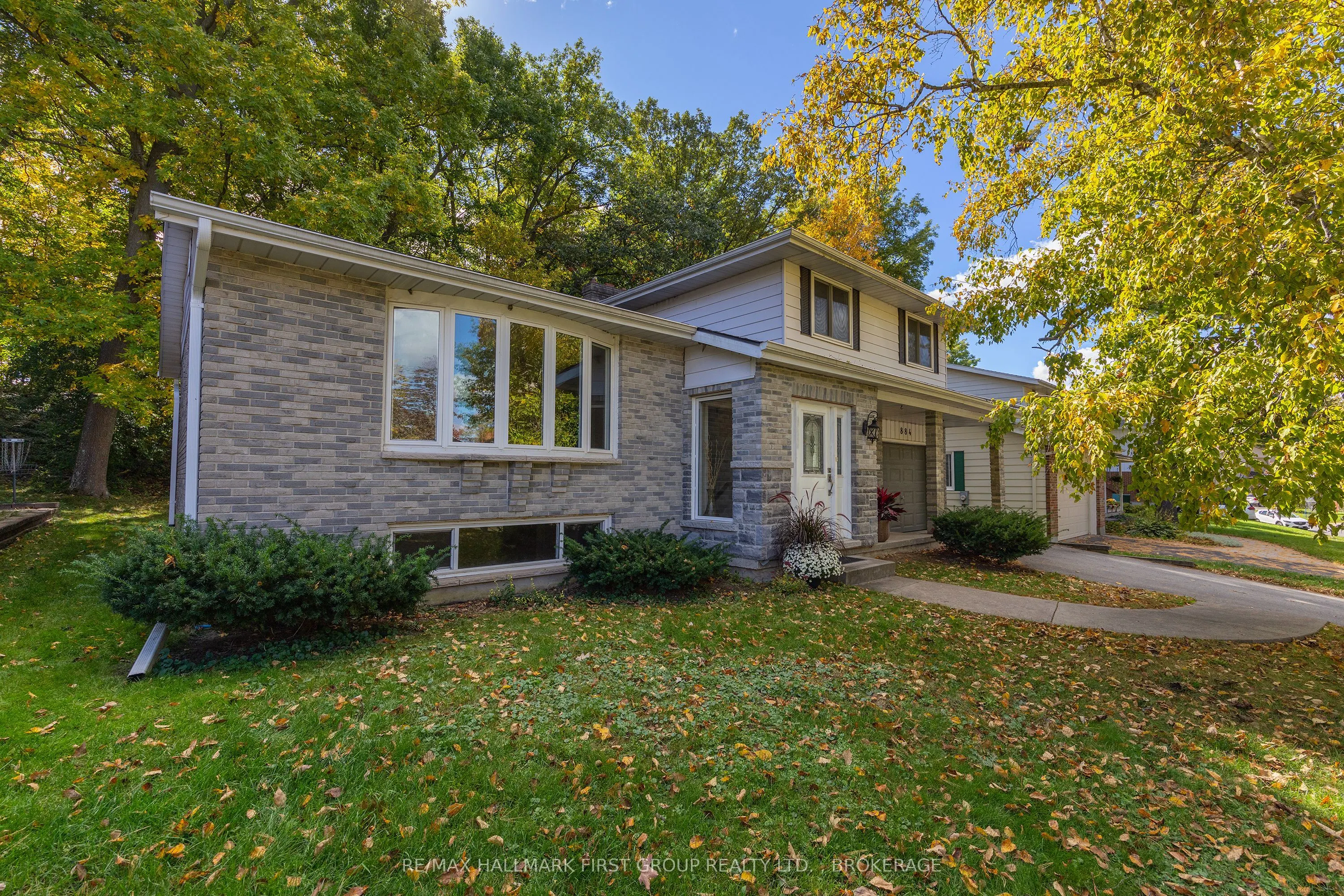 884 Safari Drive