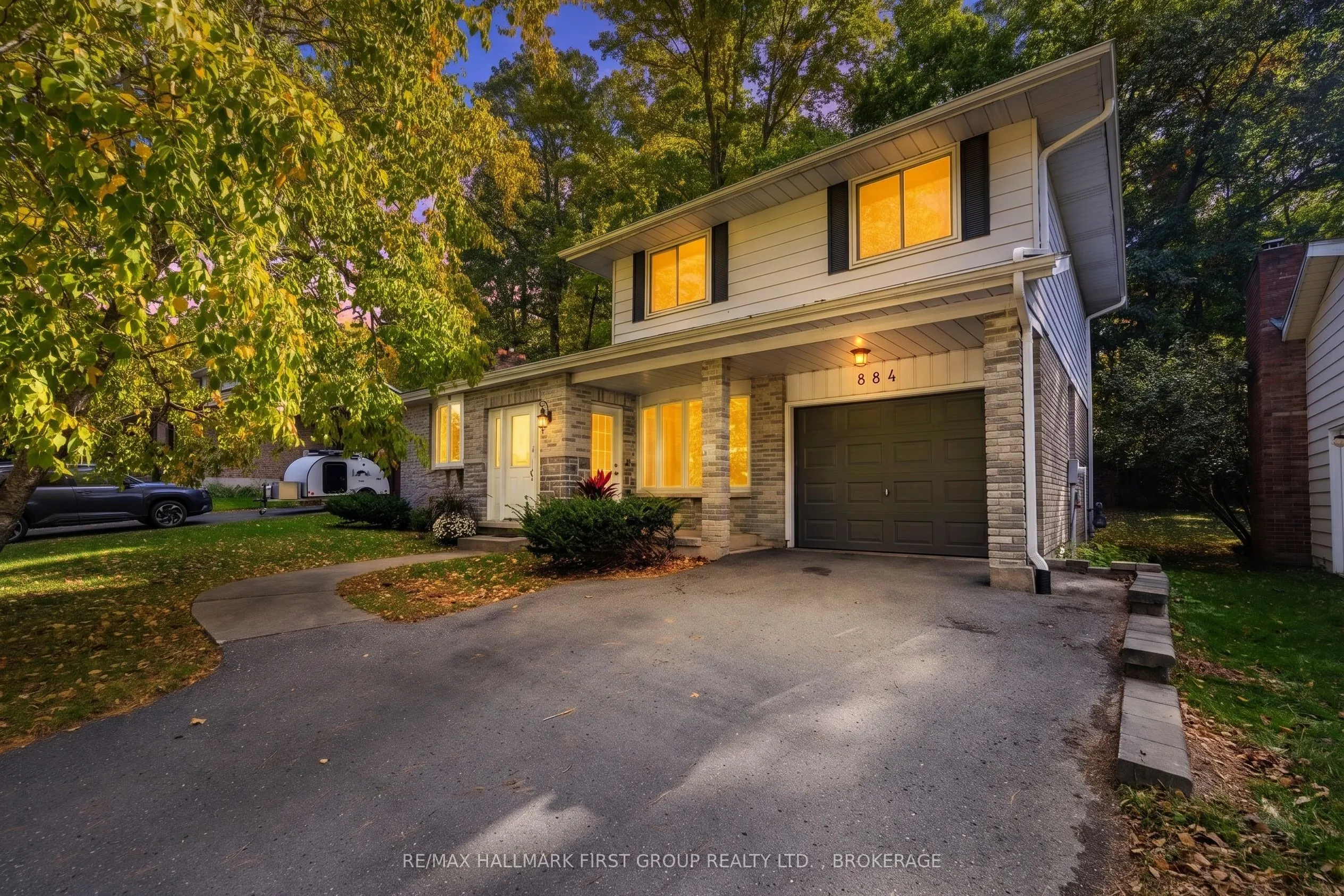 884 Safari Drive