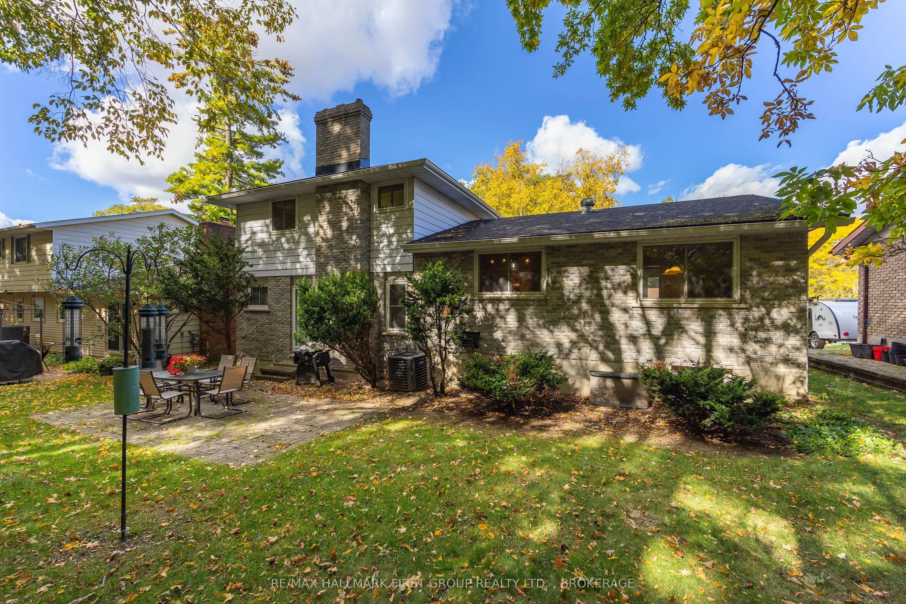 884 Safari Drive