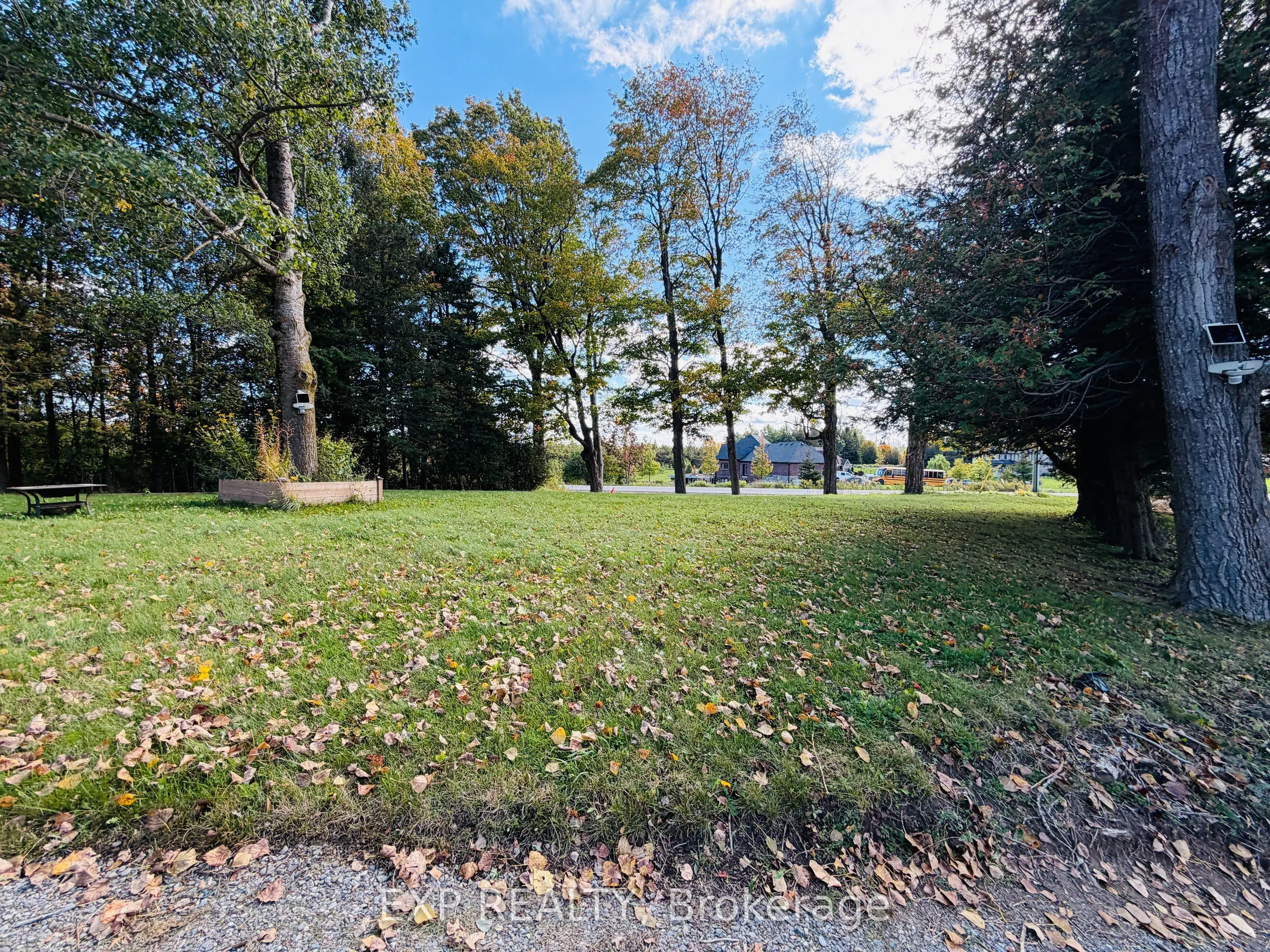 485525 30th Side Road S