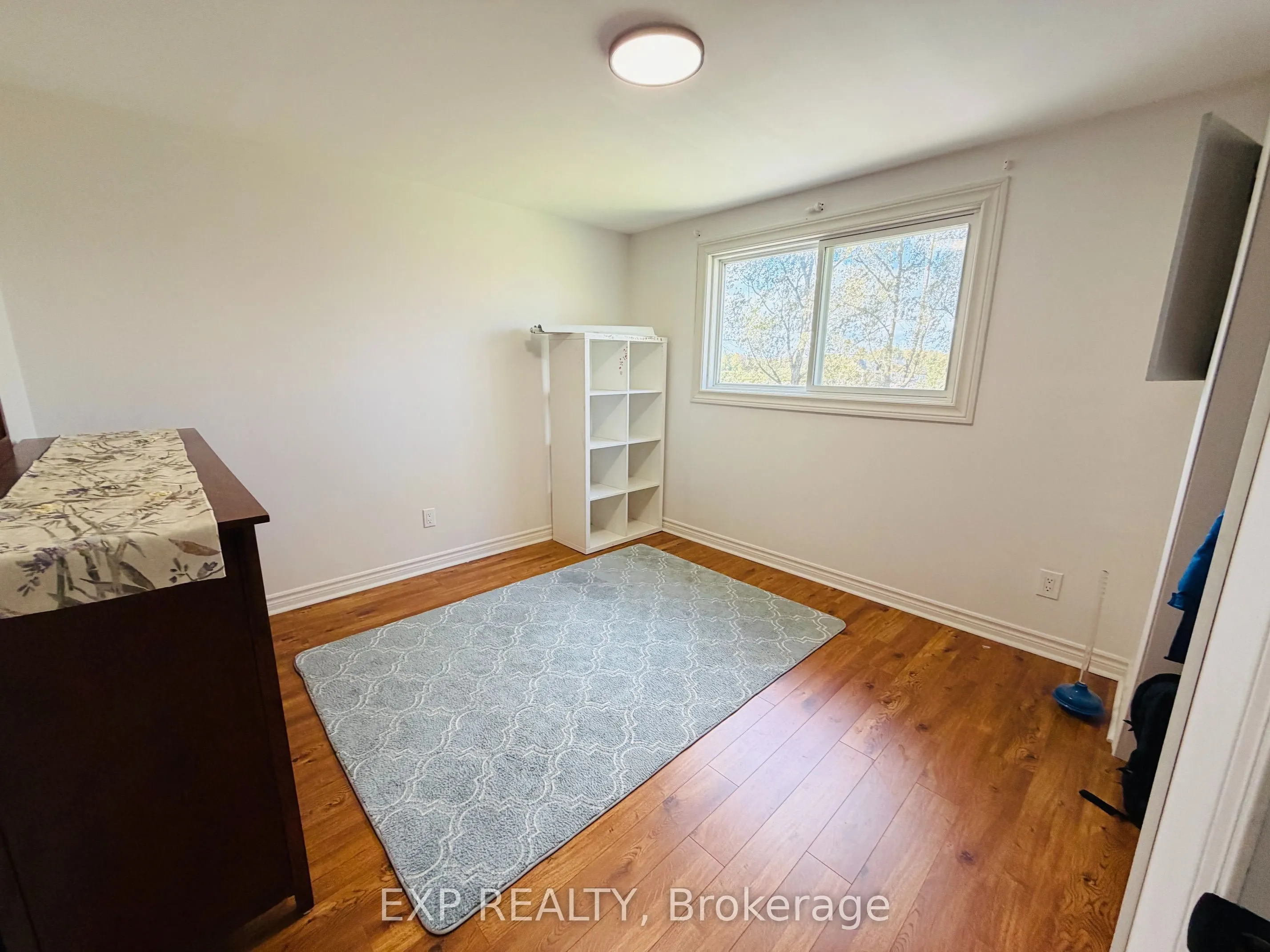 485525 30th Side Road S
