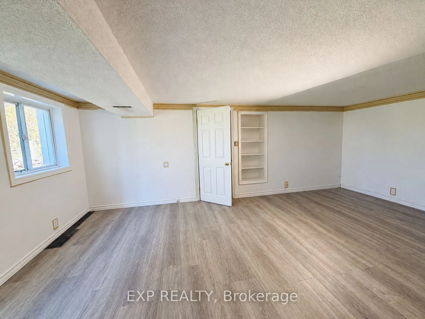 485525 30th Side Road S