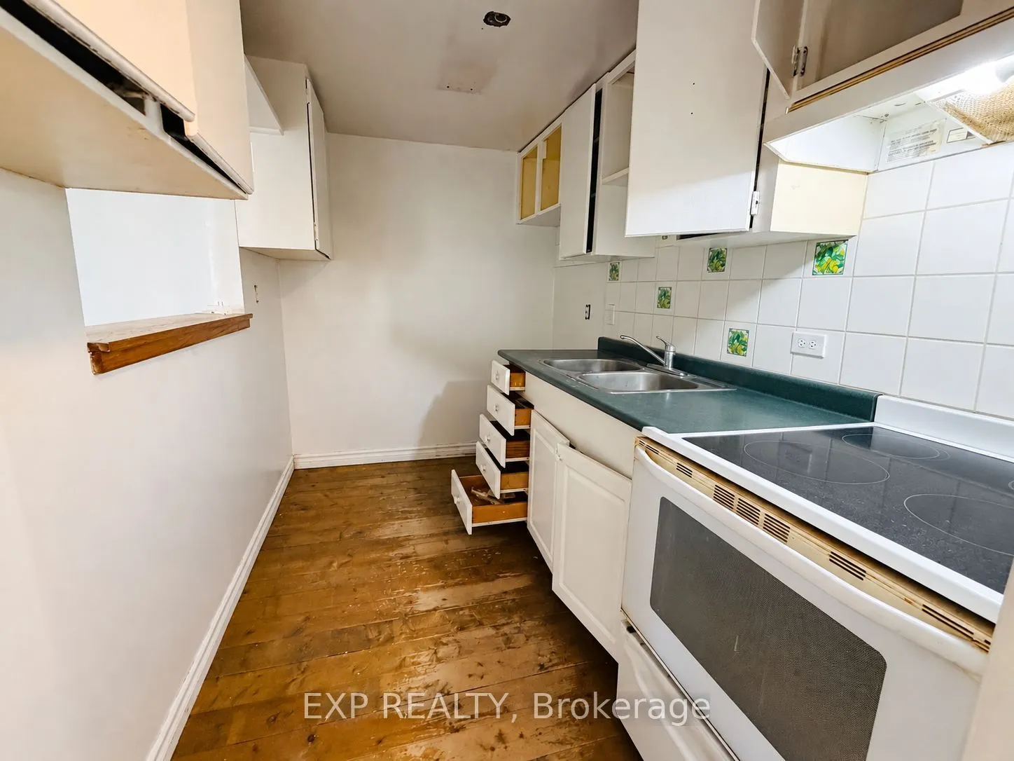 485525 30th Side Road S
